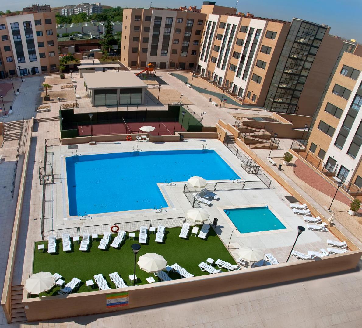 Aparthotel Compostela Suites
