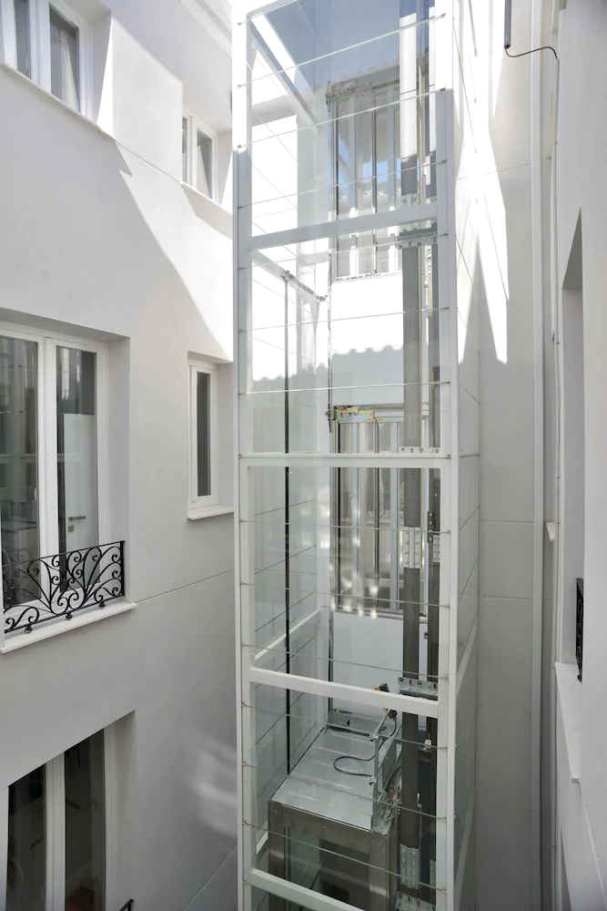 nQn Aparts & Suites Madrid