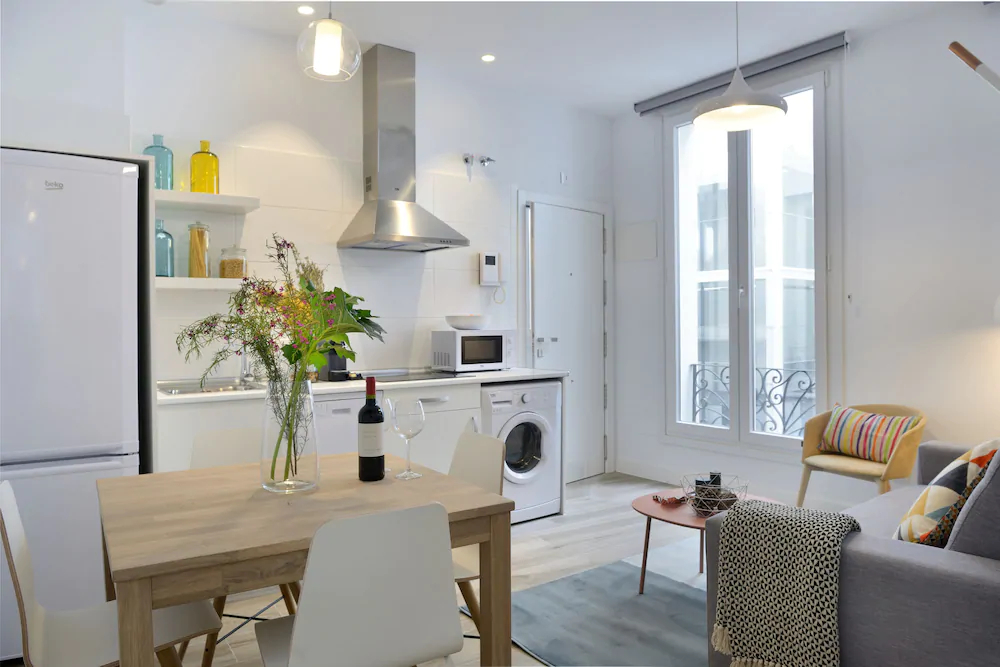 nQn Aparts & Suites Madrid