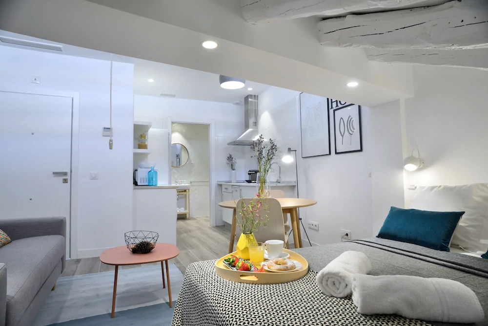 nQn Aparts & Suites Madrid