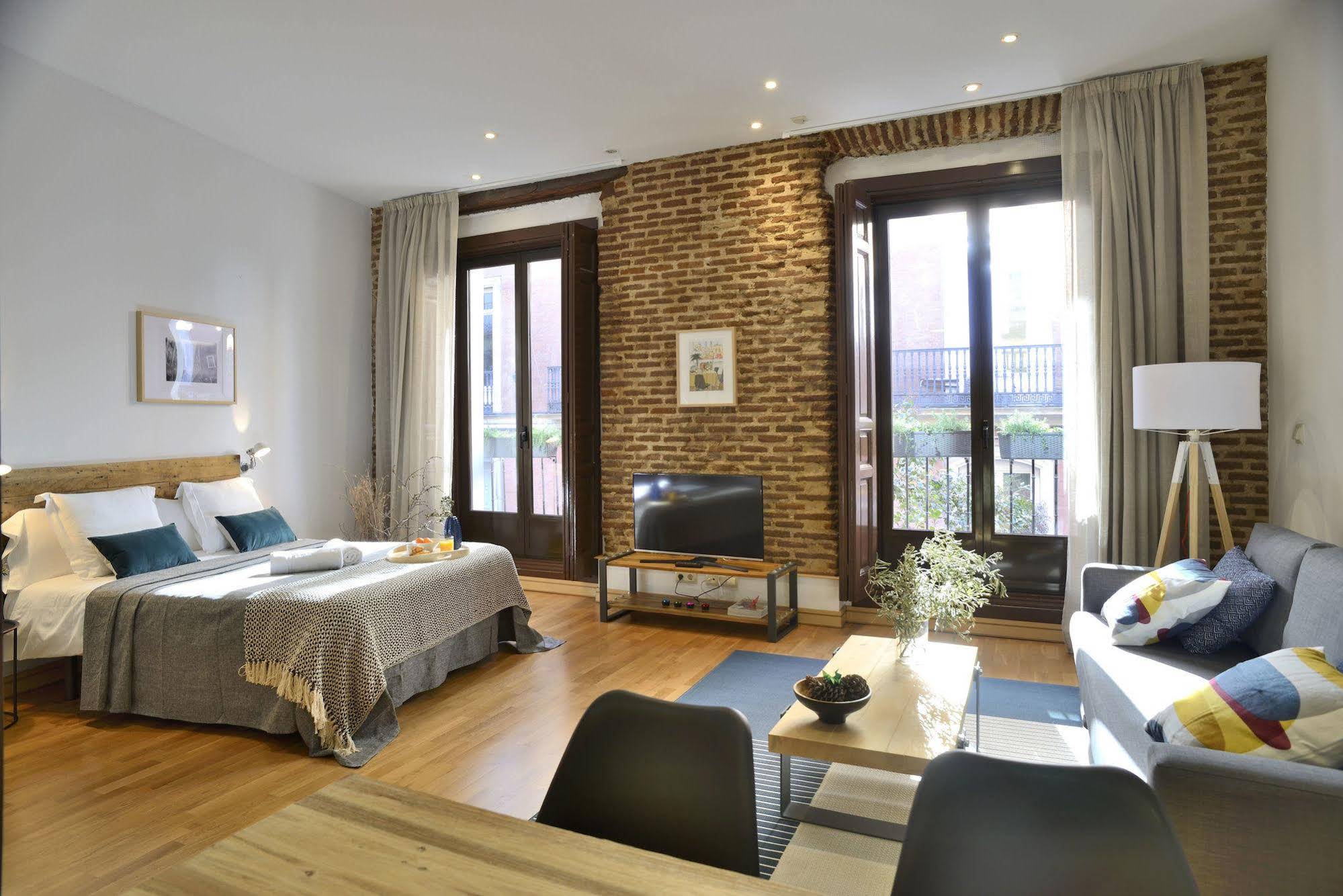 Aspasios San Mateo Boutique Apartments