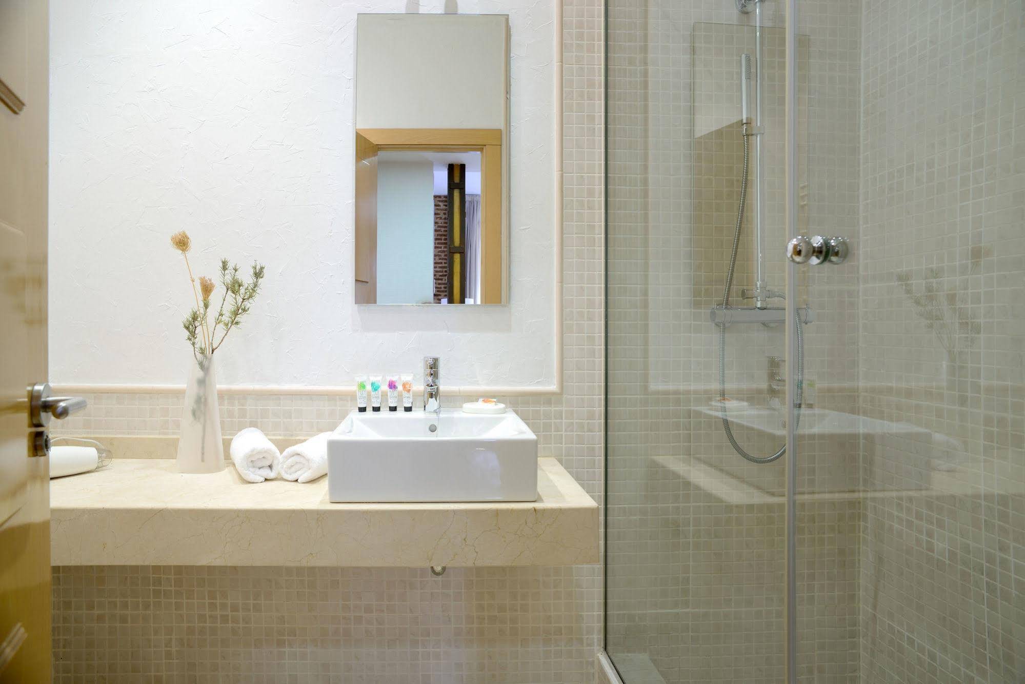 Aspasios San Mateo Boutique Apartments