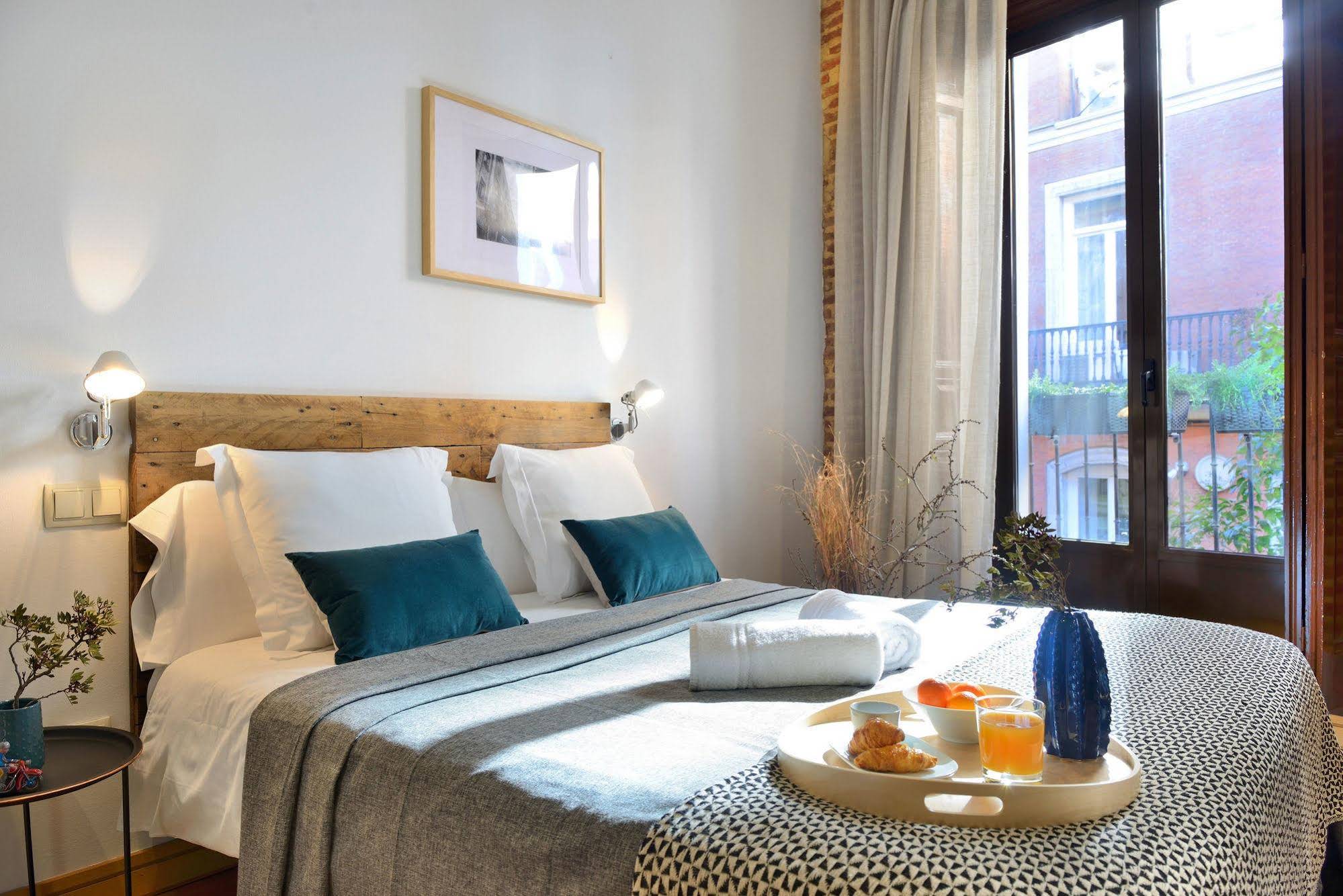 Aspasios San Mateo Boutique Apartments