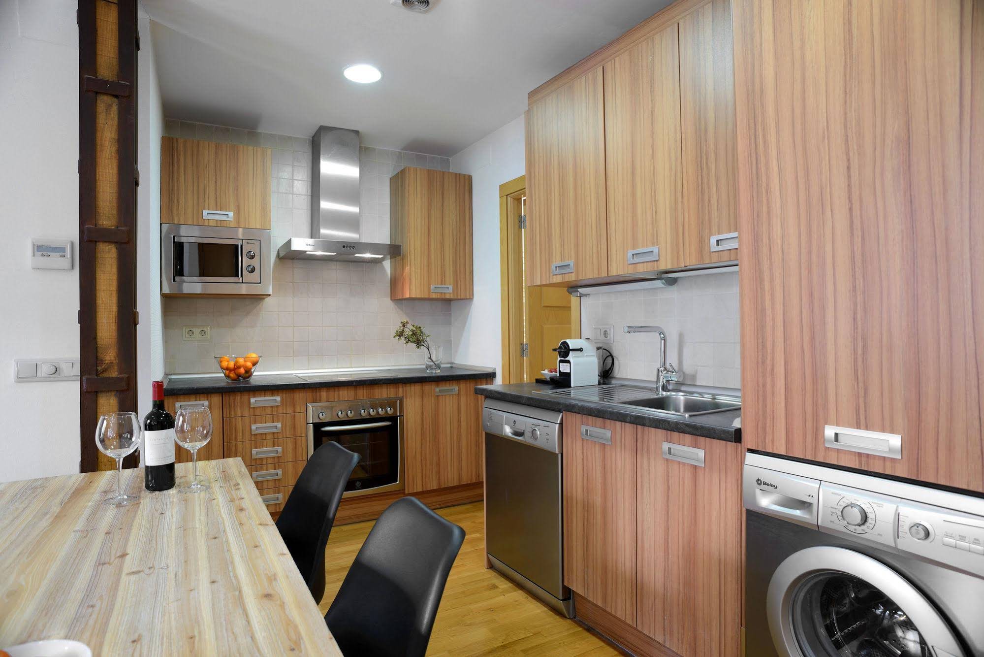 Aspasios San Mateo Boutique Apartments