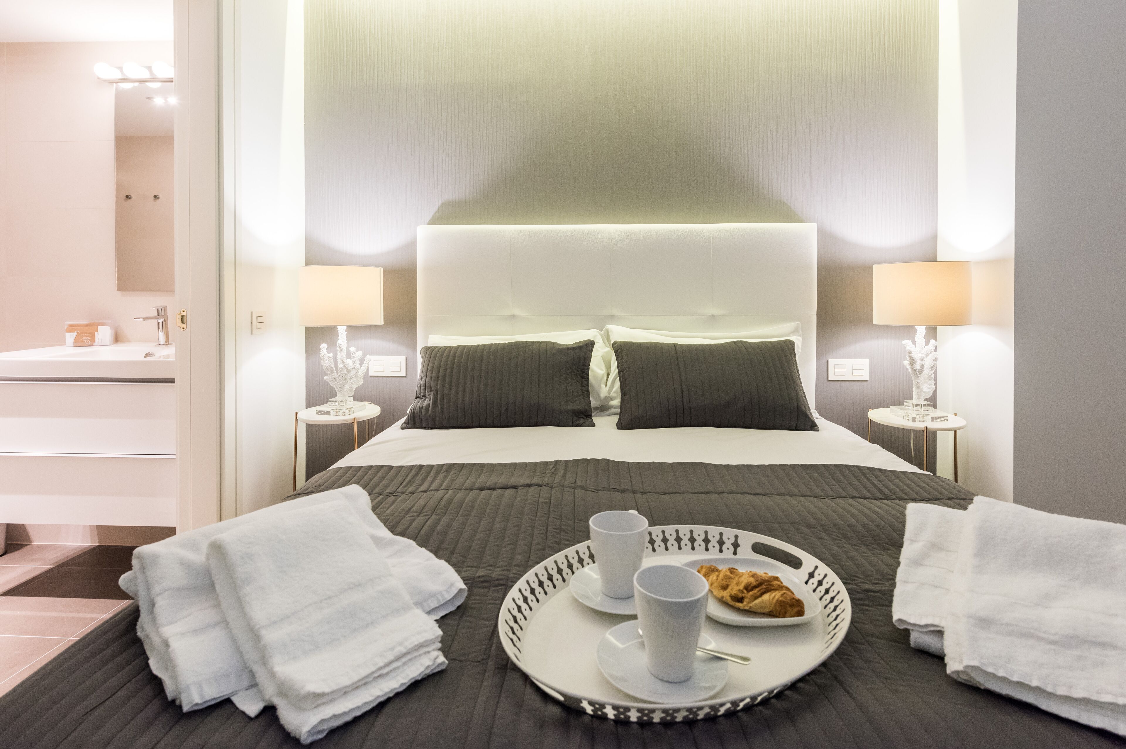 Atocha Corner - Barrio de las Letras