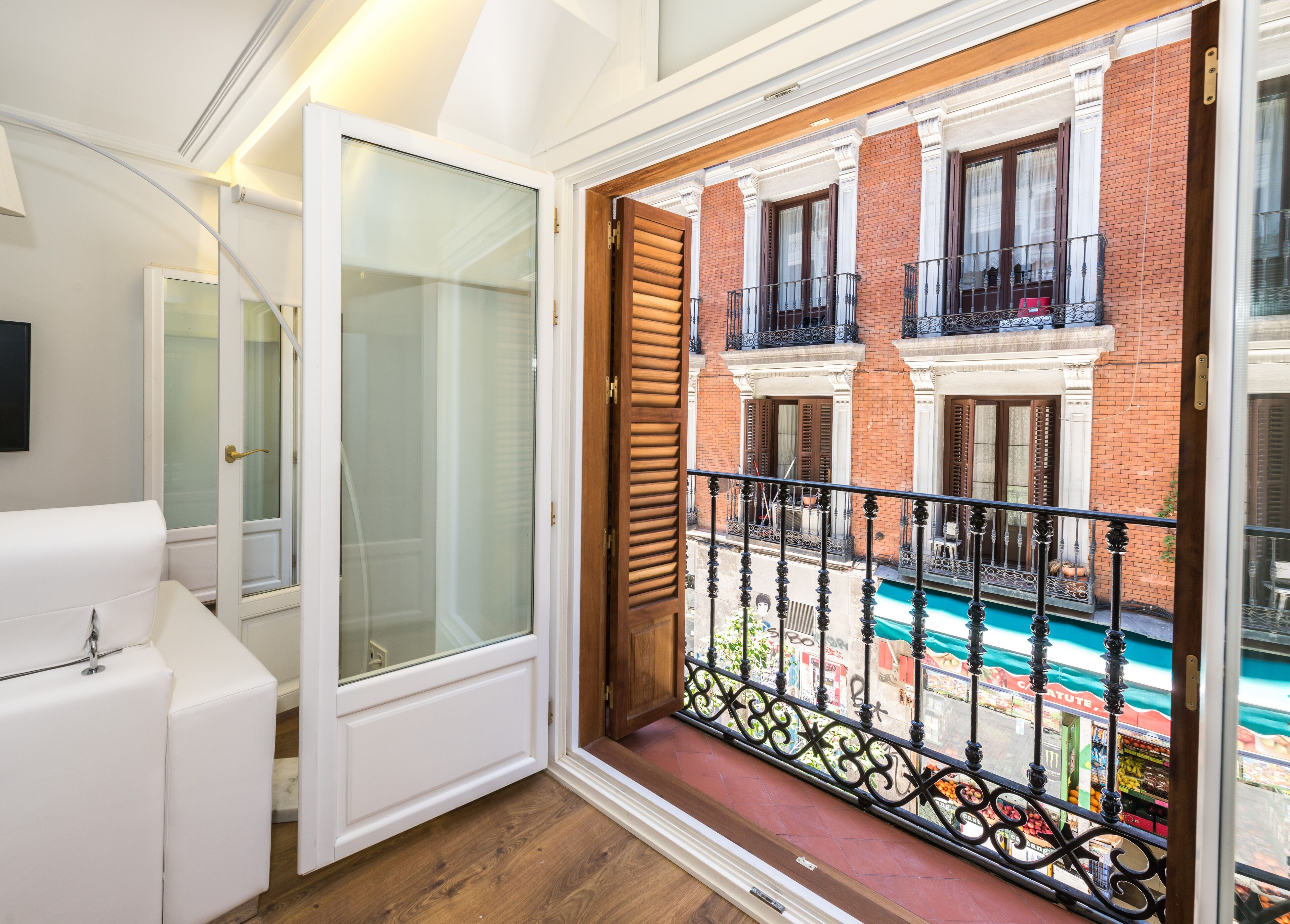 Atocha Corner - Barrio de las Letras