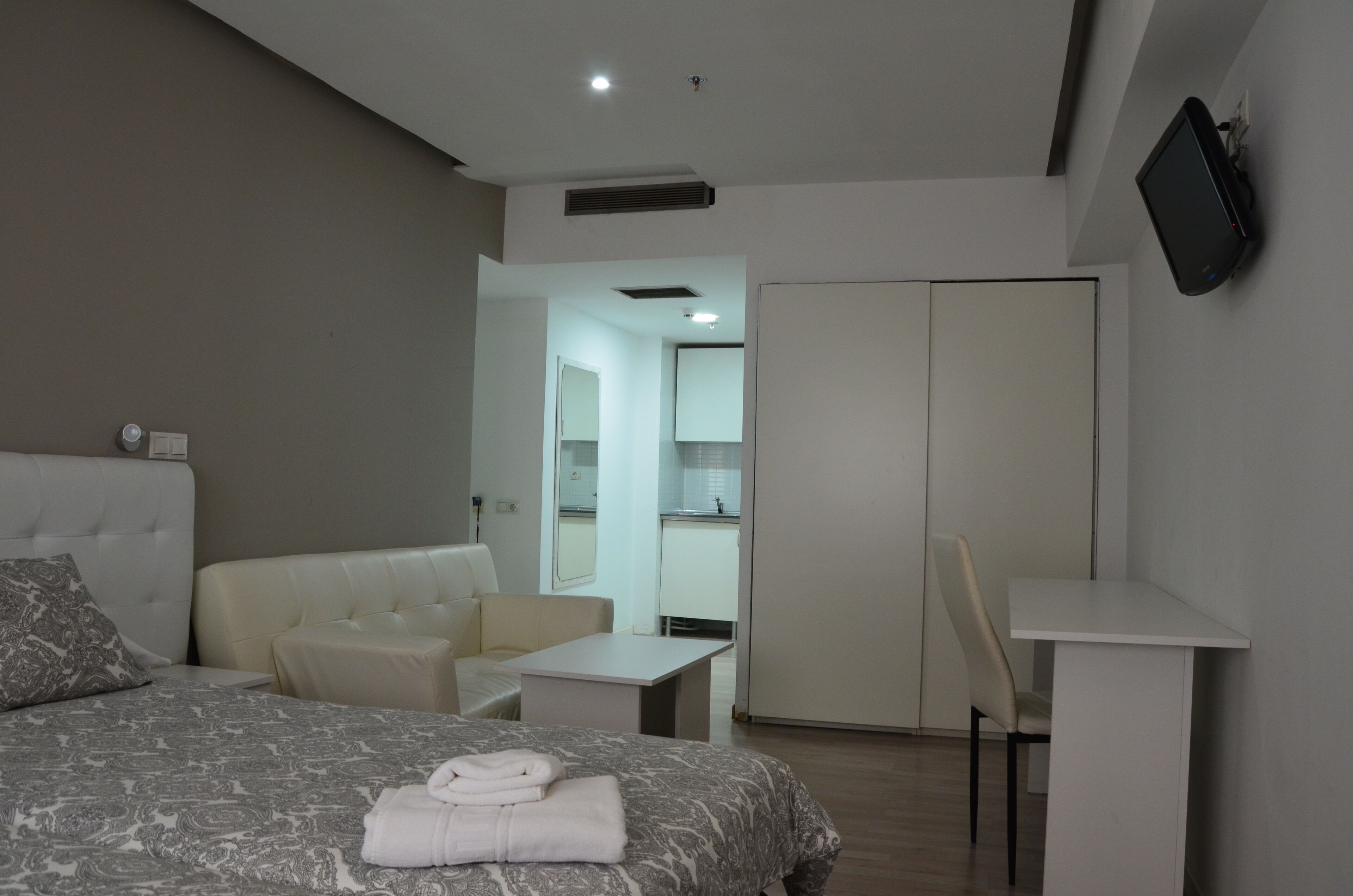 Boutique Urban Madrid Serrano