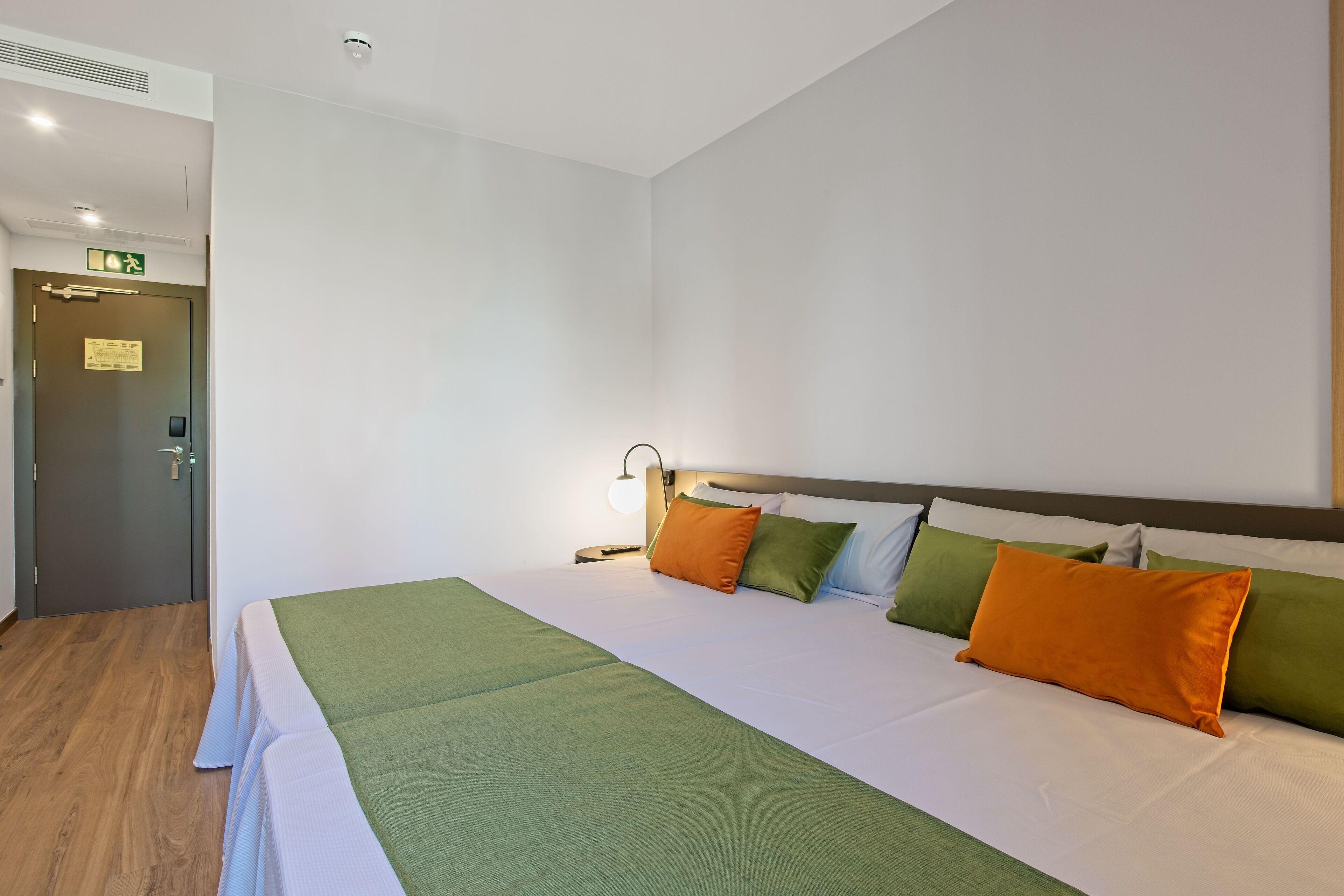 DWO Colours Alcalá by Checkin