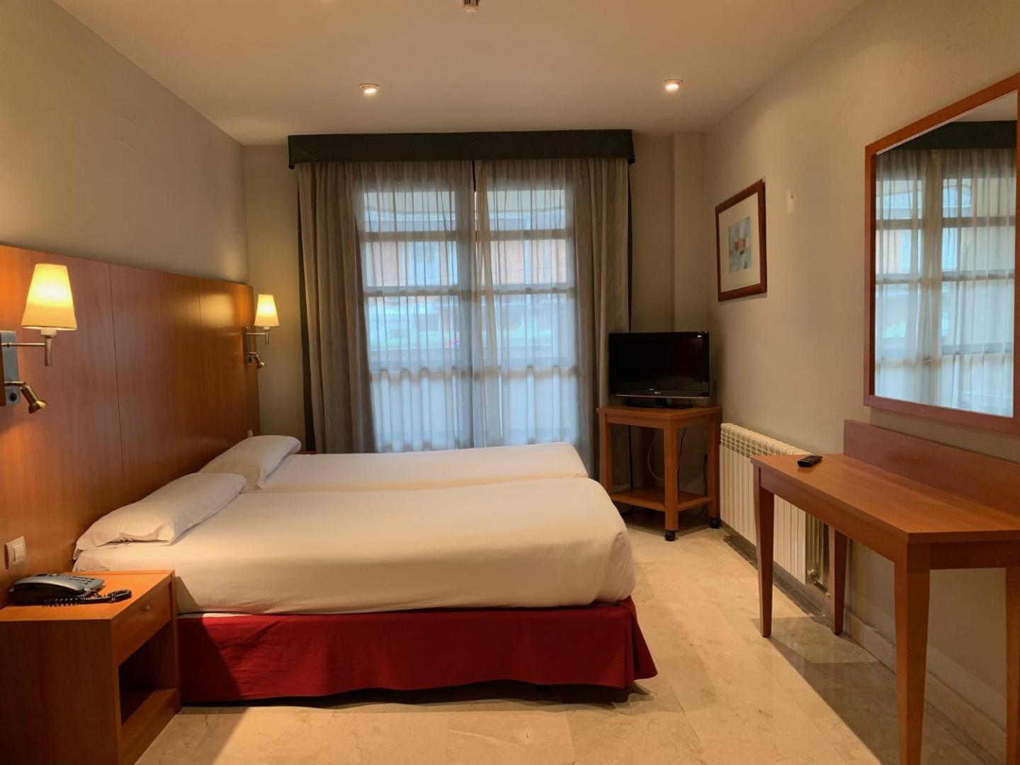 Exe Gran Hotel Almenar