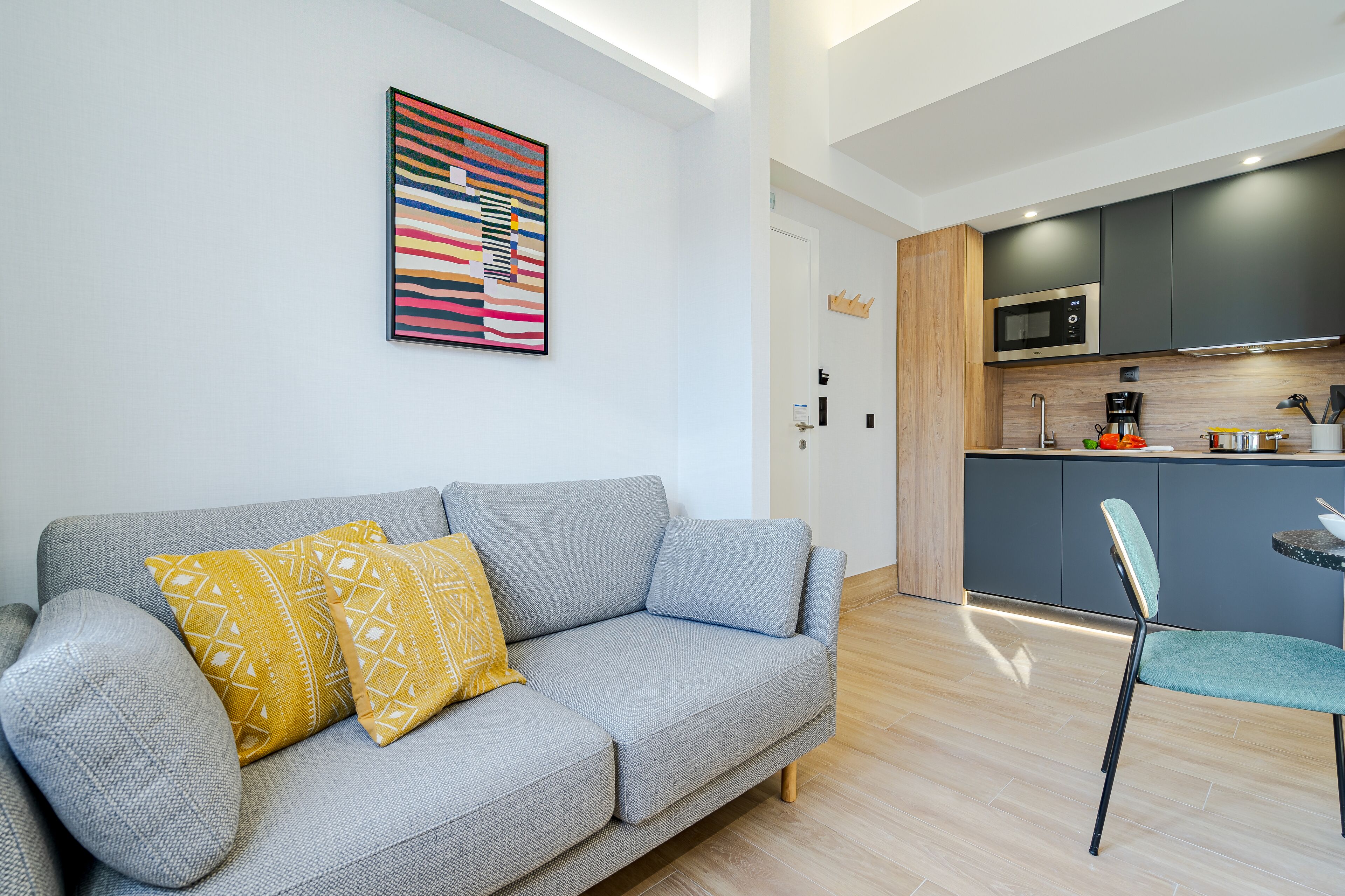 Feelathome Ventas Suites