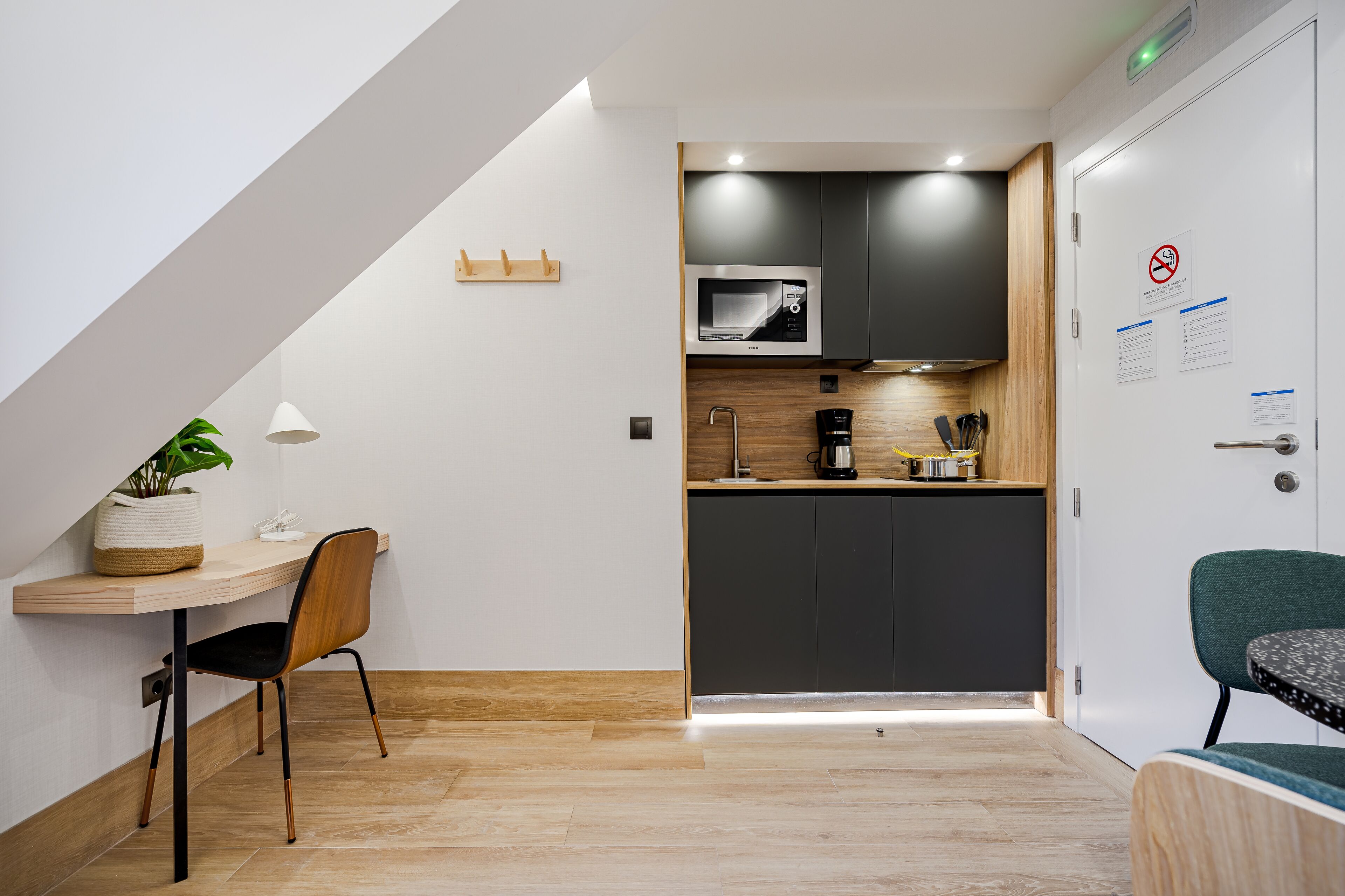 Feelathome Ventas Suites