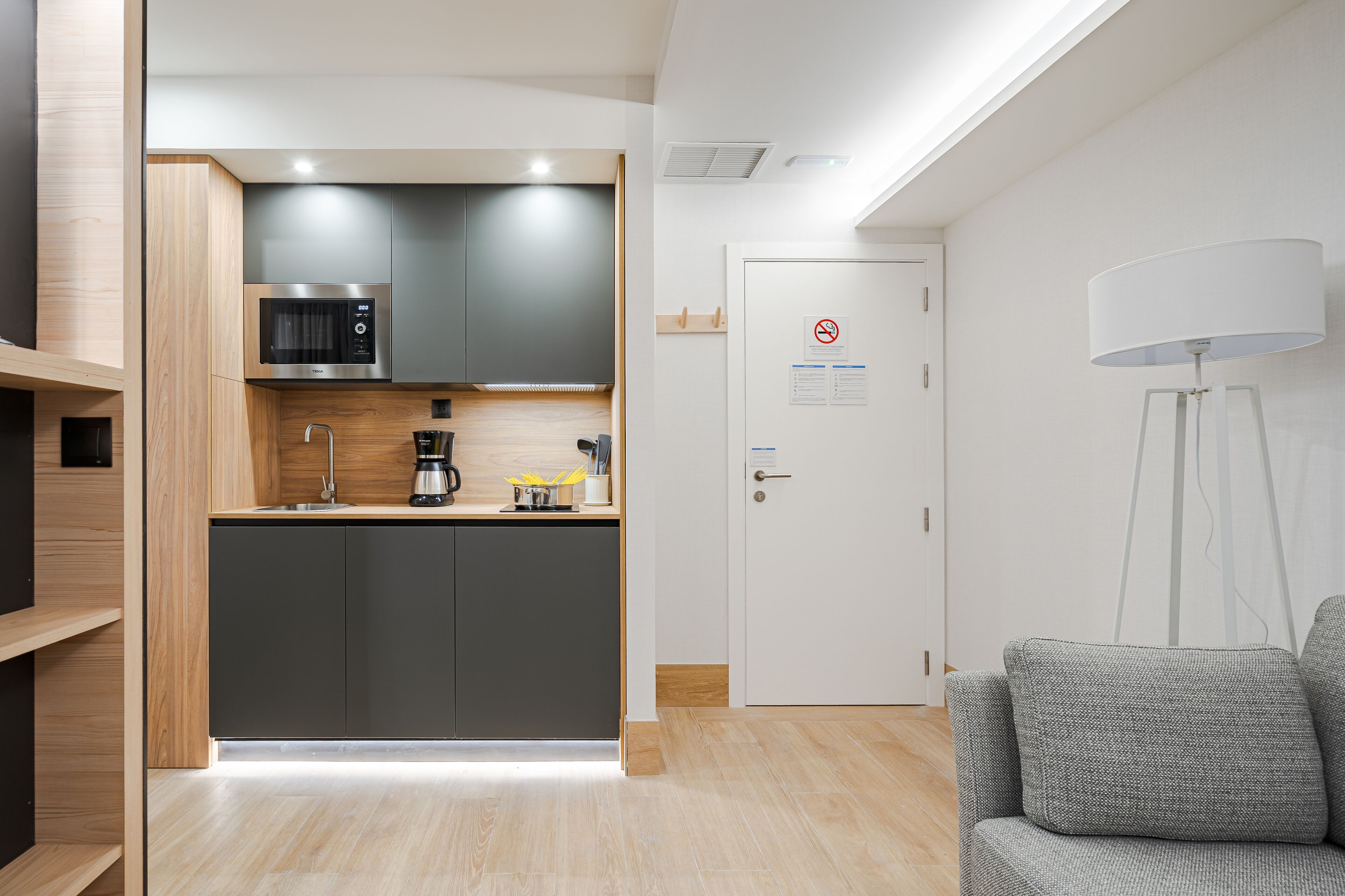 Feelathome Ventas Suites