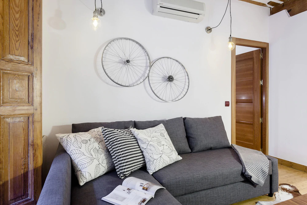 Fuencarral Apartments by FlatSweetHome