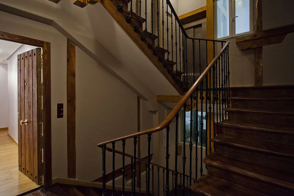 Fuencarral Apartments by FlatSweetHome