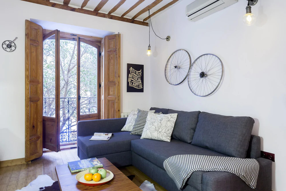 Fuencarral Apartments by FlatSweetHome