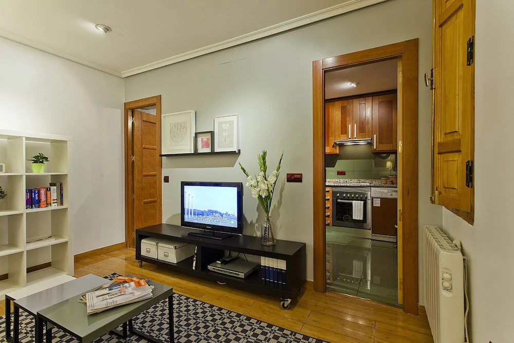 Fuencarral Apartments by FlatSweetHome