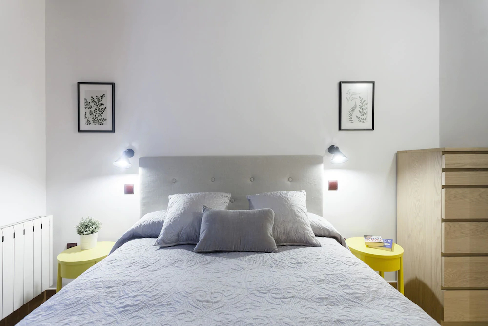 Fuencarral Apartments by FlatSweetHome