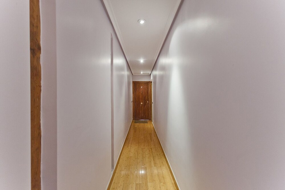 Fuencarral Apartments by FlatSweetHome