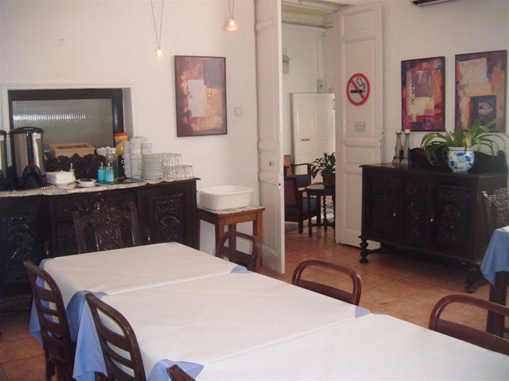 Gay Hostal Puerta del Sol