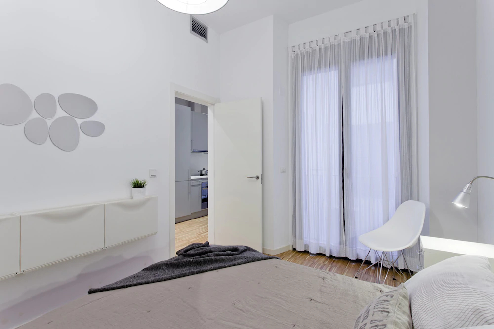 Gran Via Apartments by FlatSweetHome