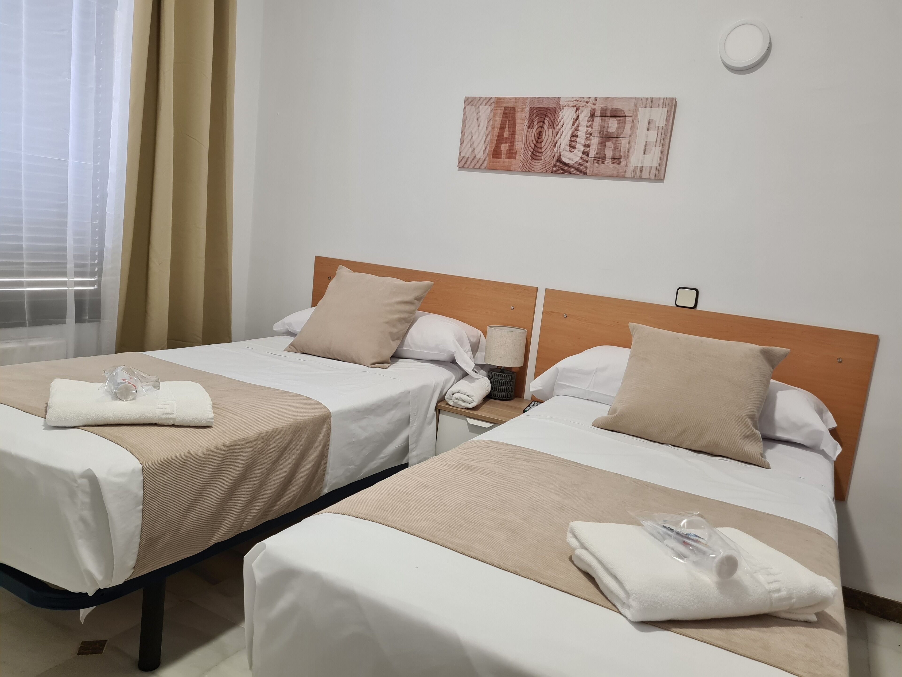Hostal Arturo Soria