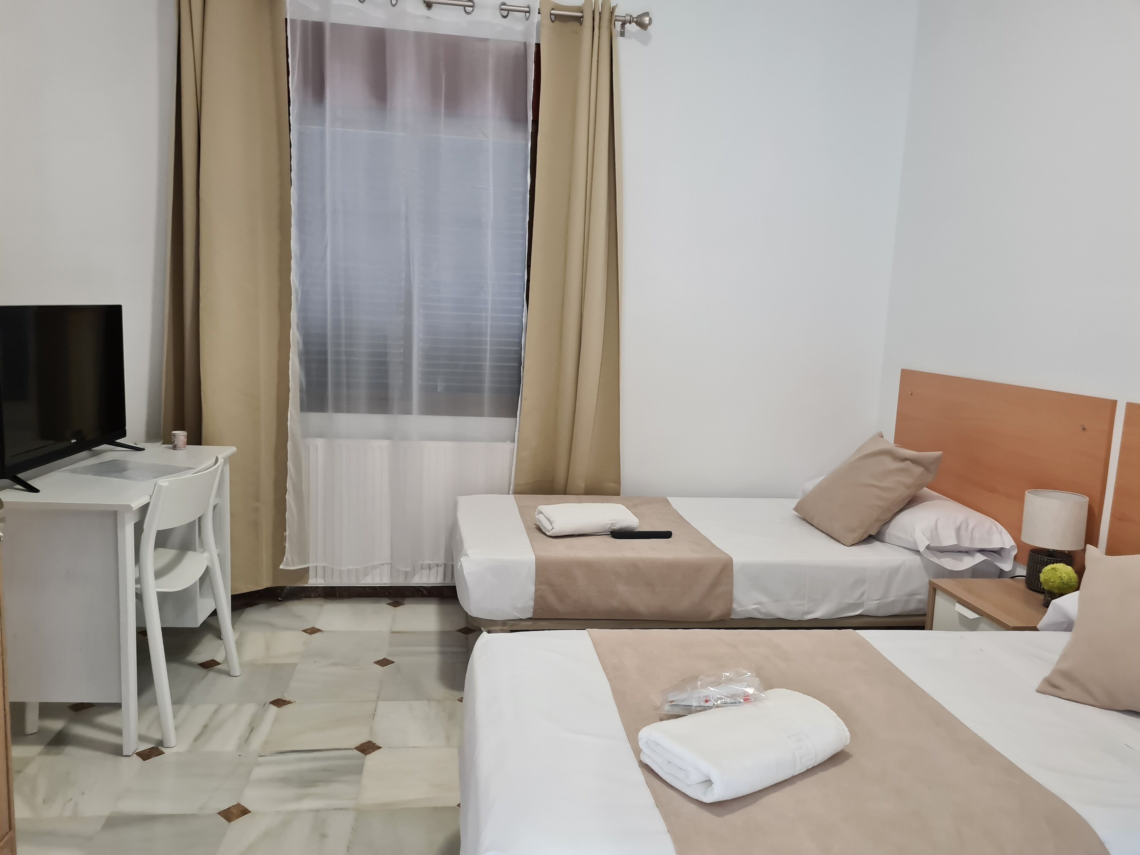 Hostal Arturo Soria