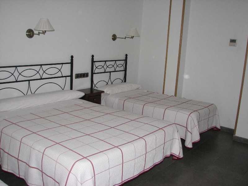 Hostal Ivor y Hostal Mayrit