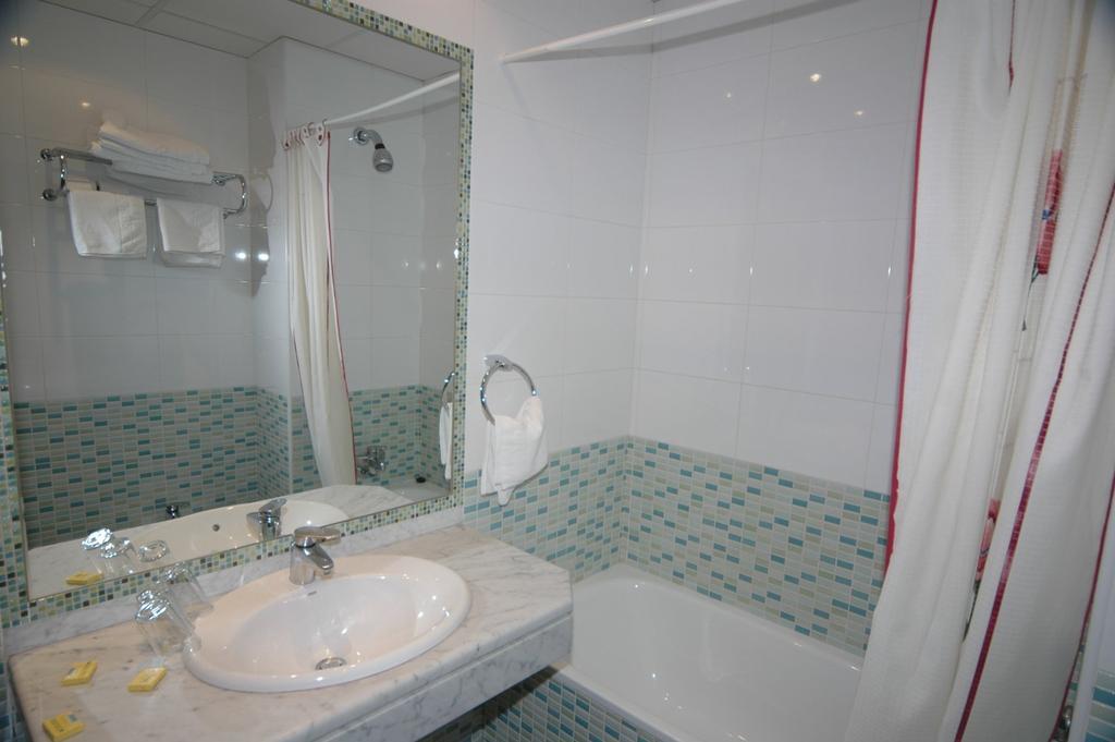 Hostal Ivor y Hostal Mayrit