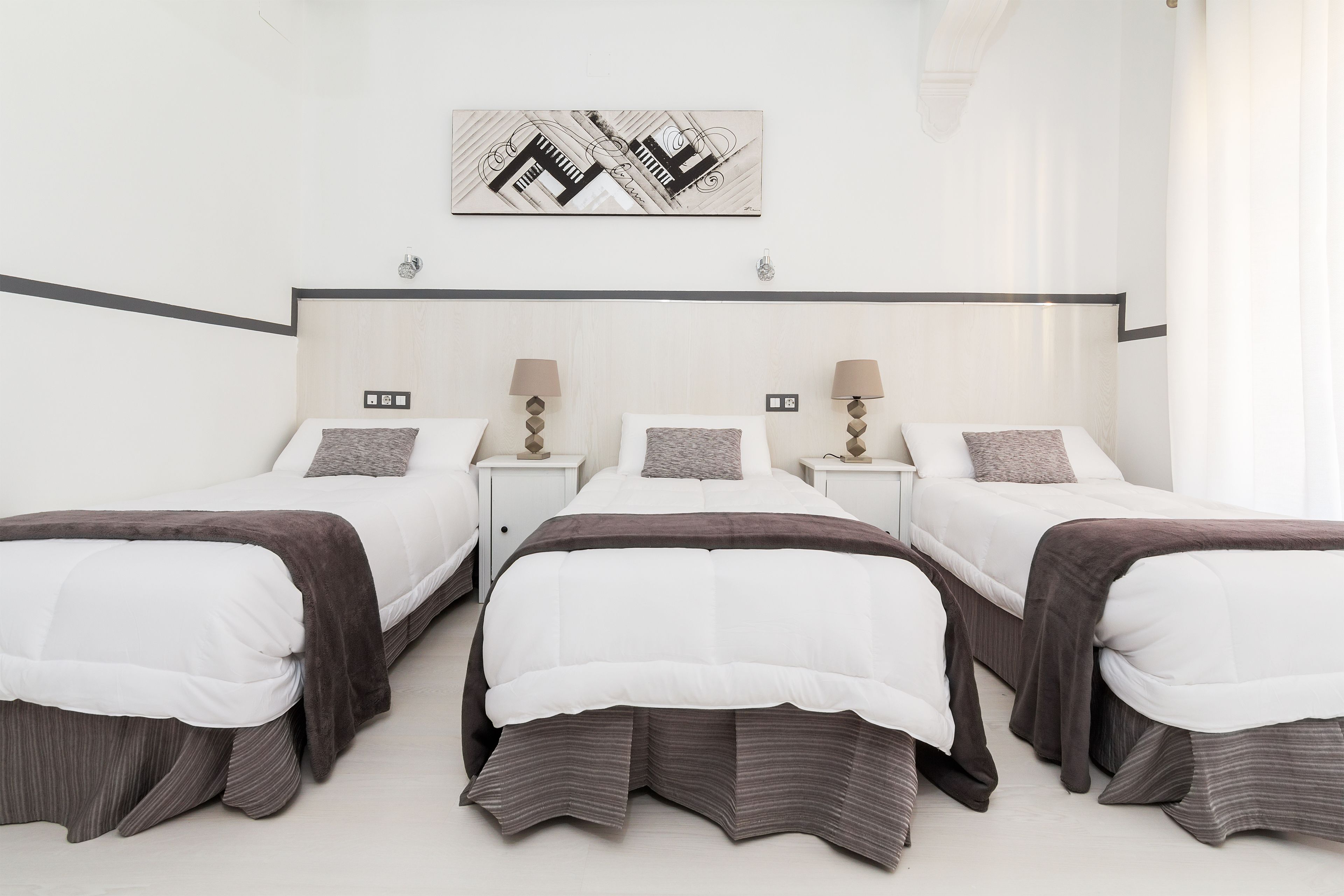 Hostal Madrid Gran Via 63