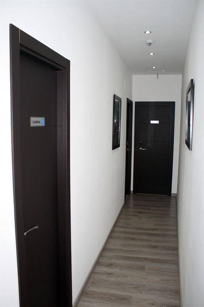 Hostal MH Fuencarral