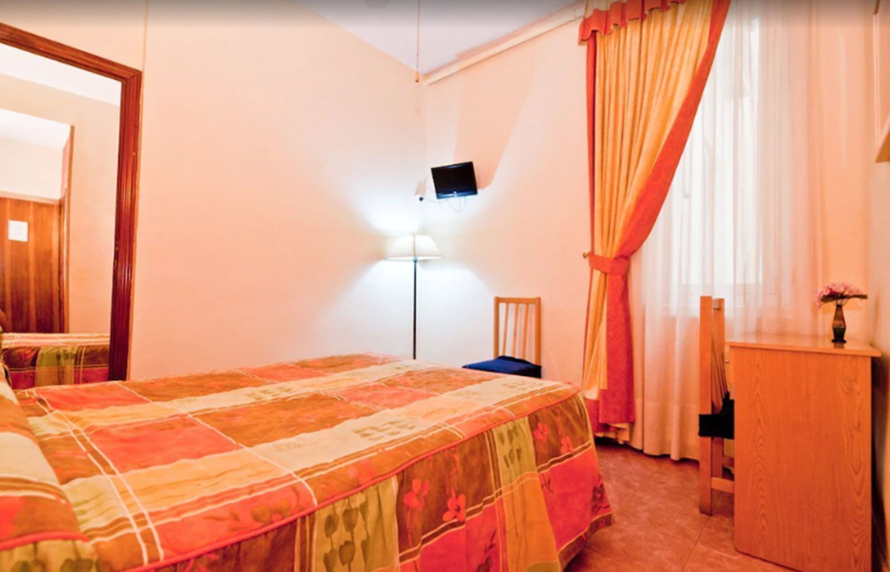 Hostal Oporto