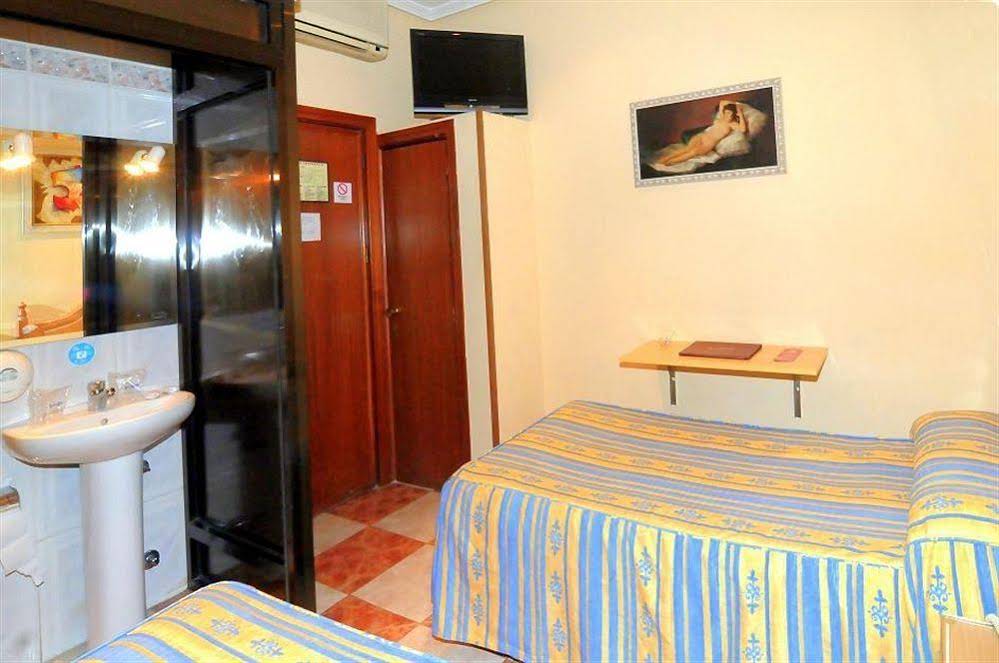 CH Plaza D'Ort Rooms Madrid