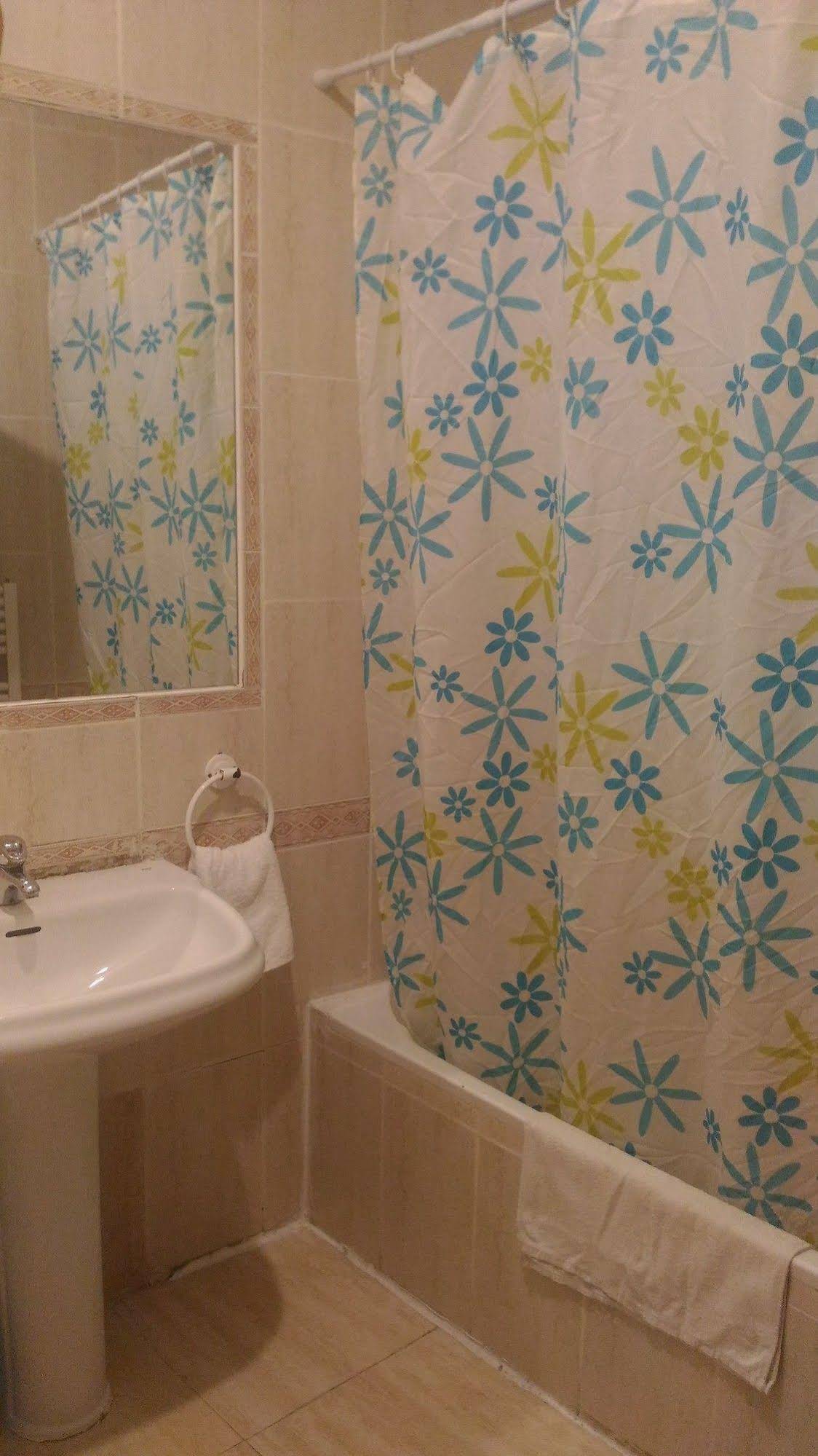 Hostal Rayuela