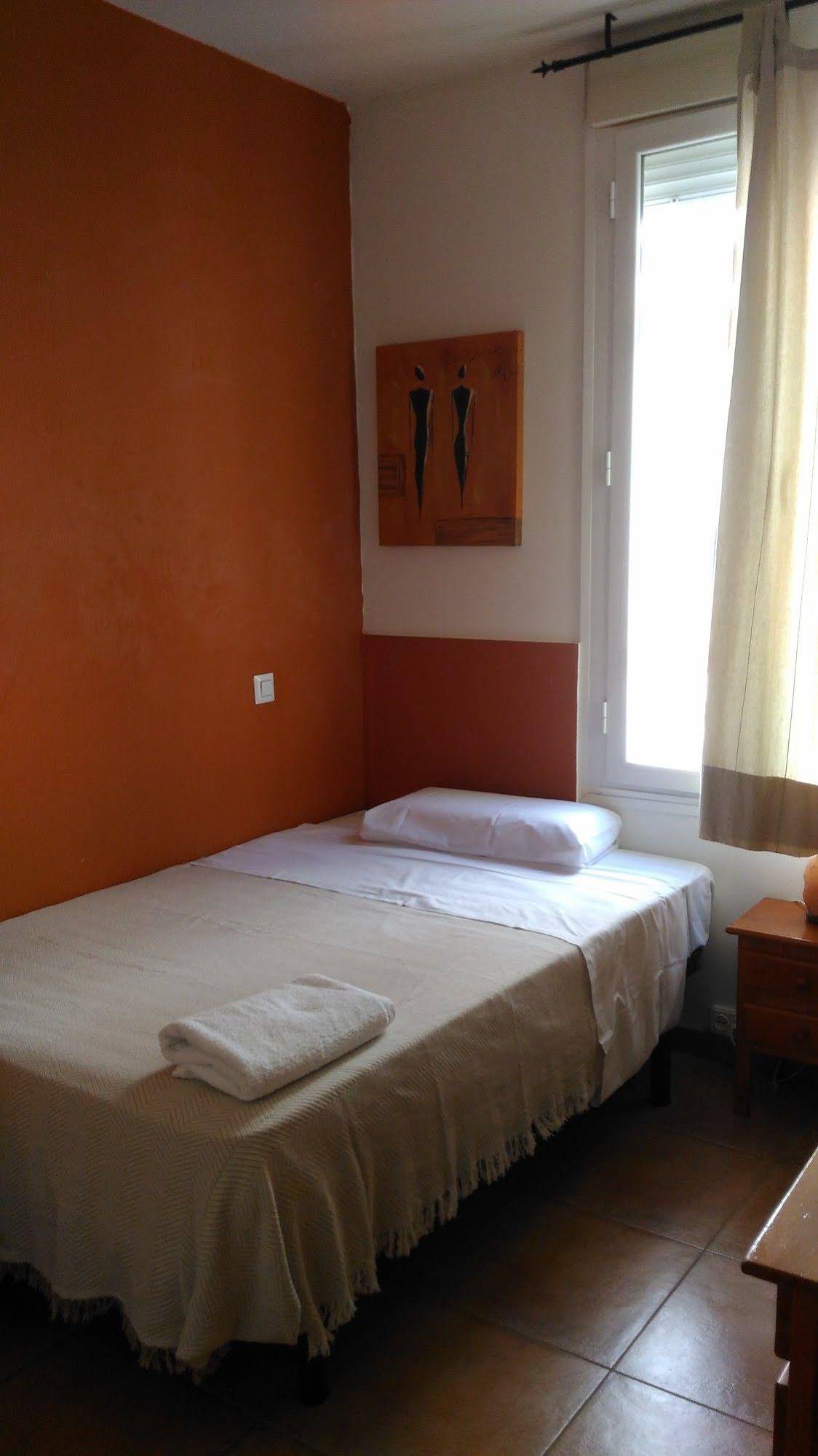 Hostal Rayuela