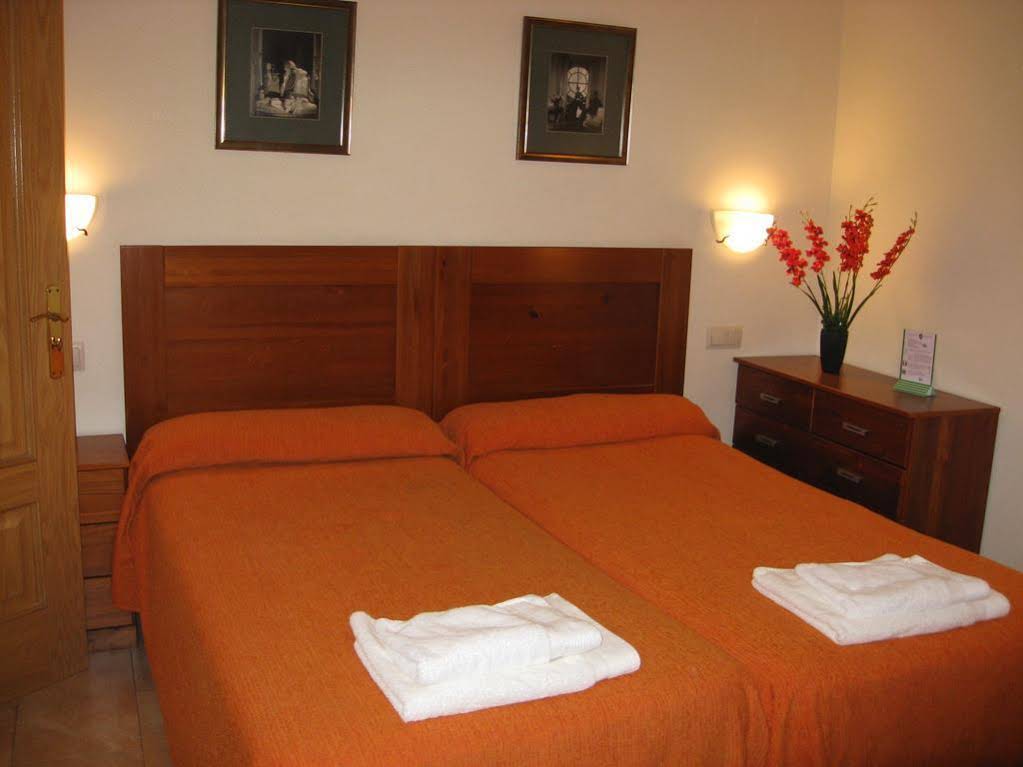 Hostal Tirso Plaza
