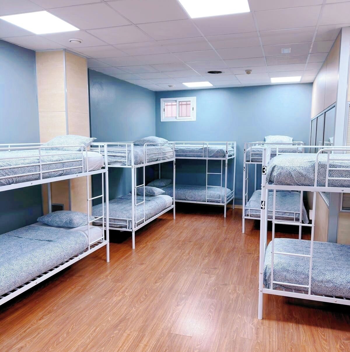 Hostel Acacias