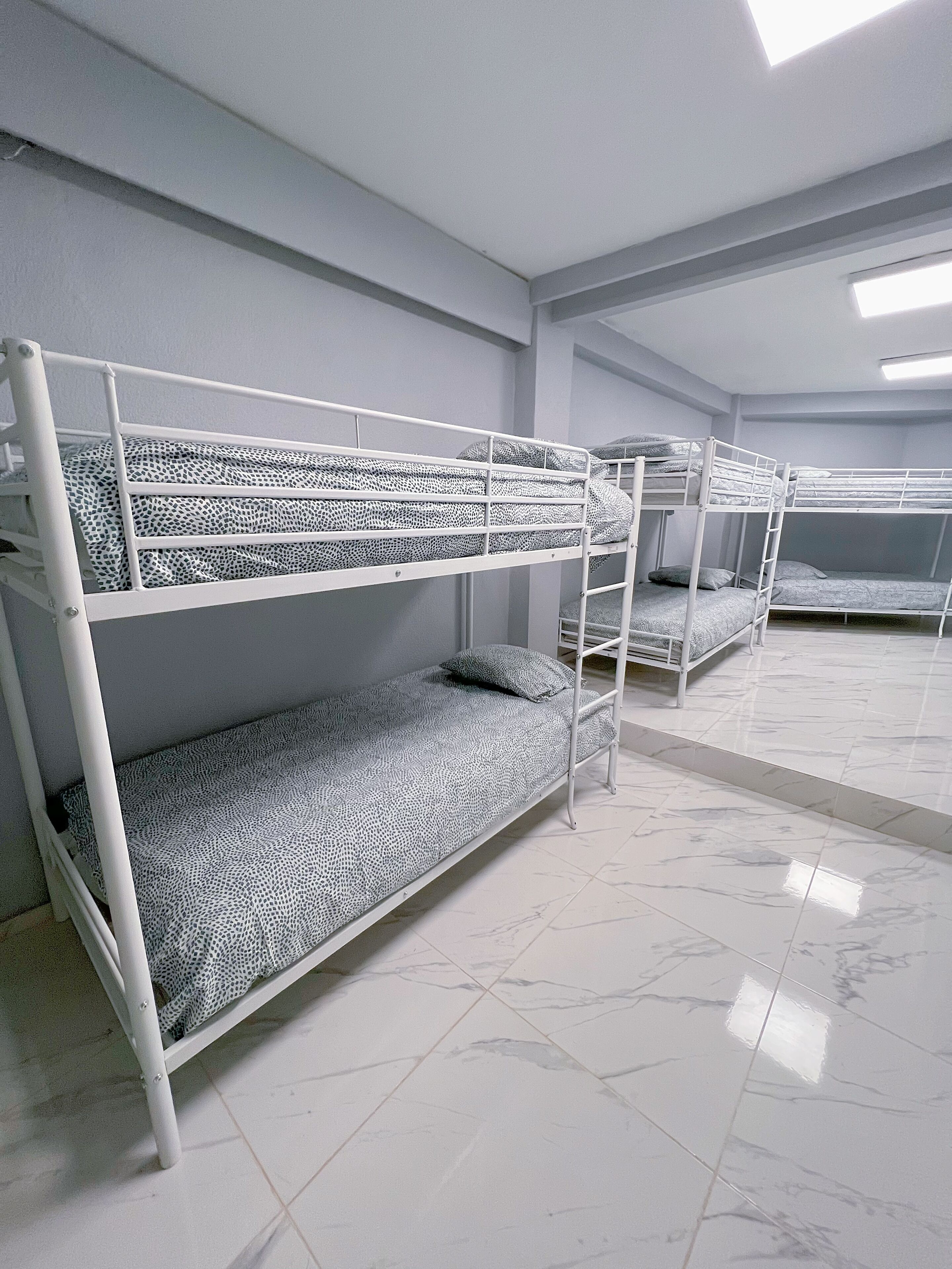 Hostel Acacias