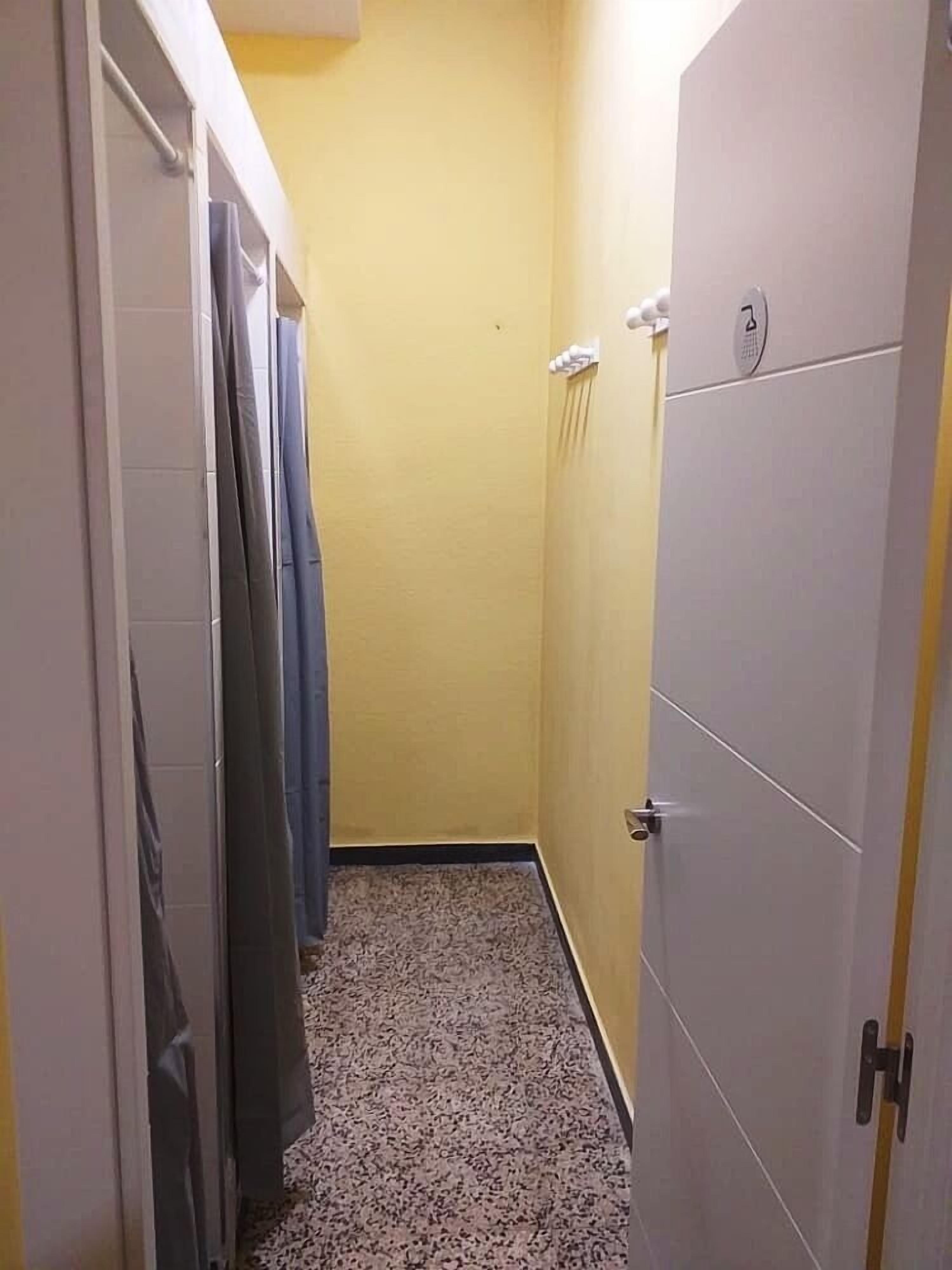Hostel Space Capsule