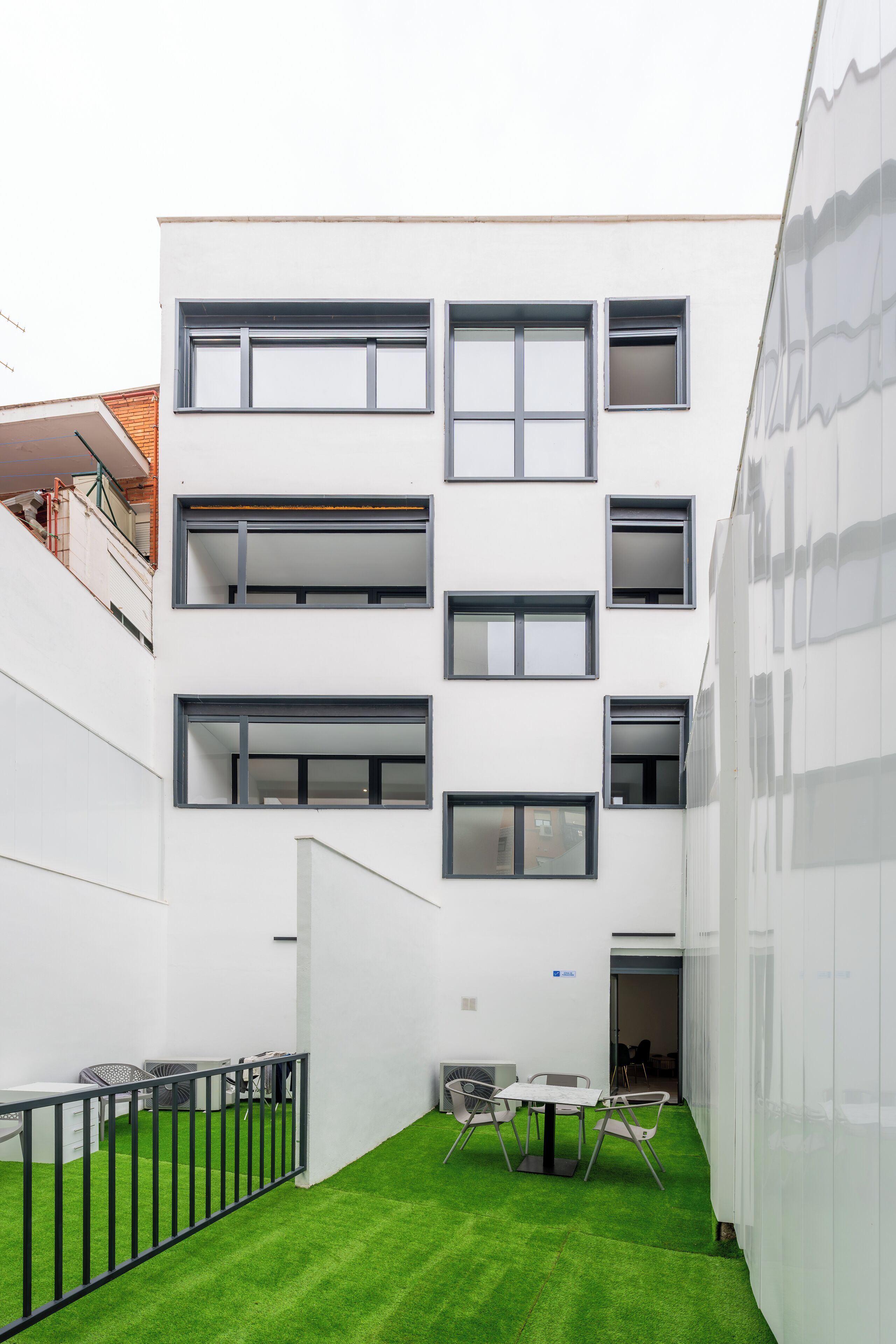 Lemon Apartment Hotels Bernabeu