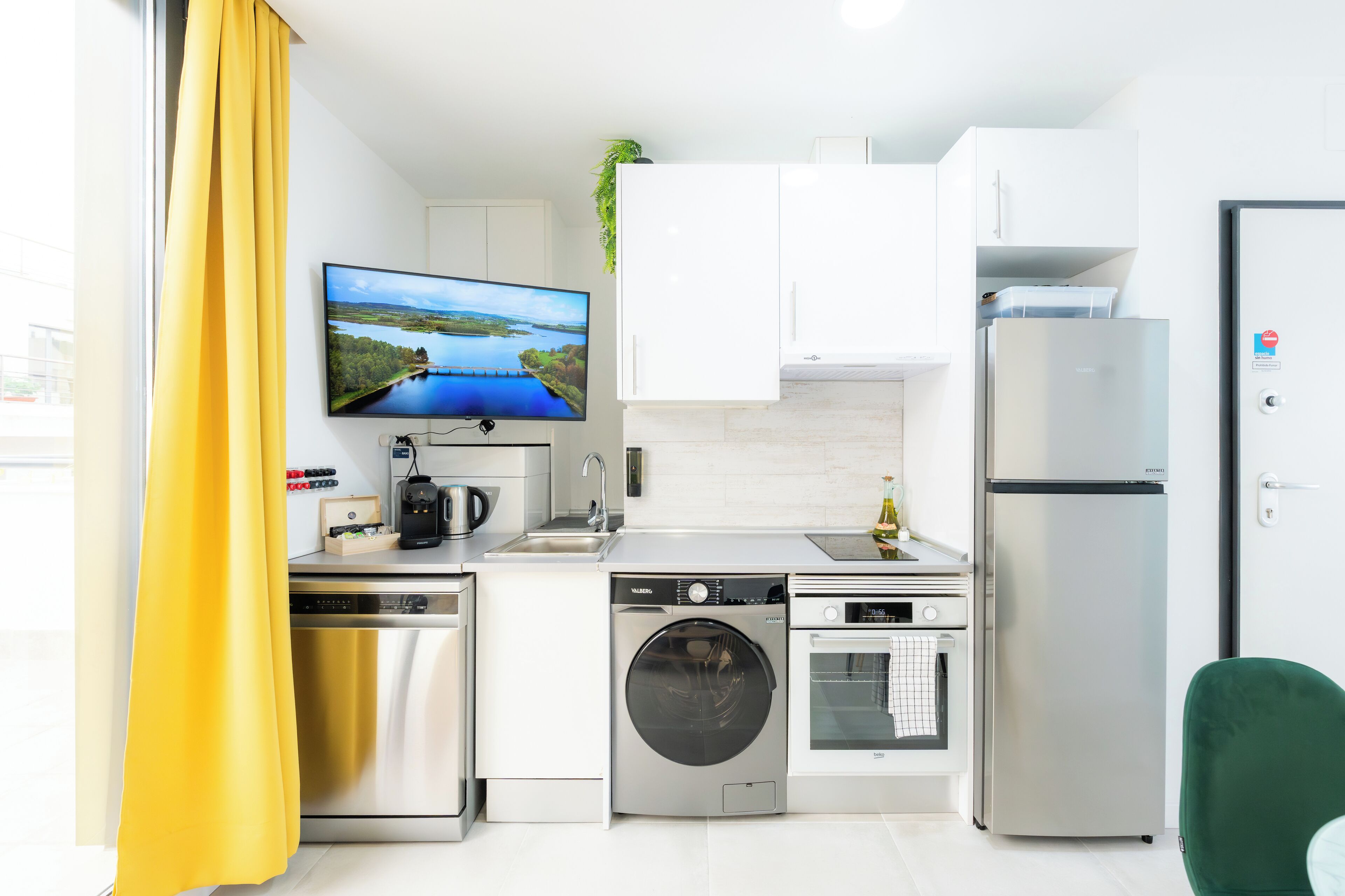 Lemon Apartment Hotels Bernabeu