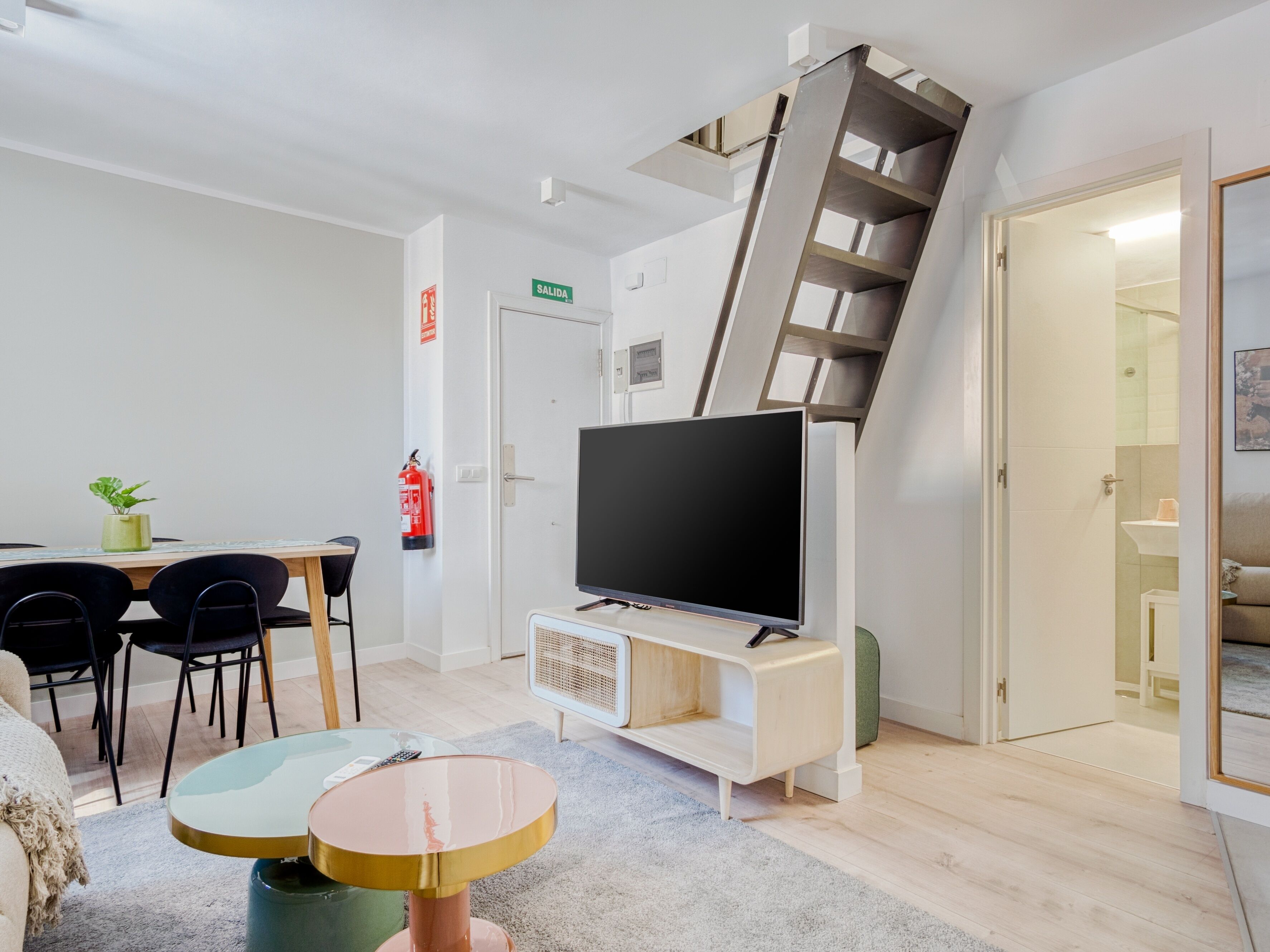 Limehome Madrid Calle Ave Maria