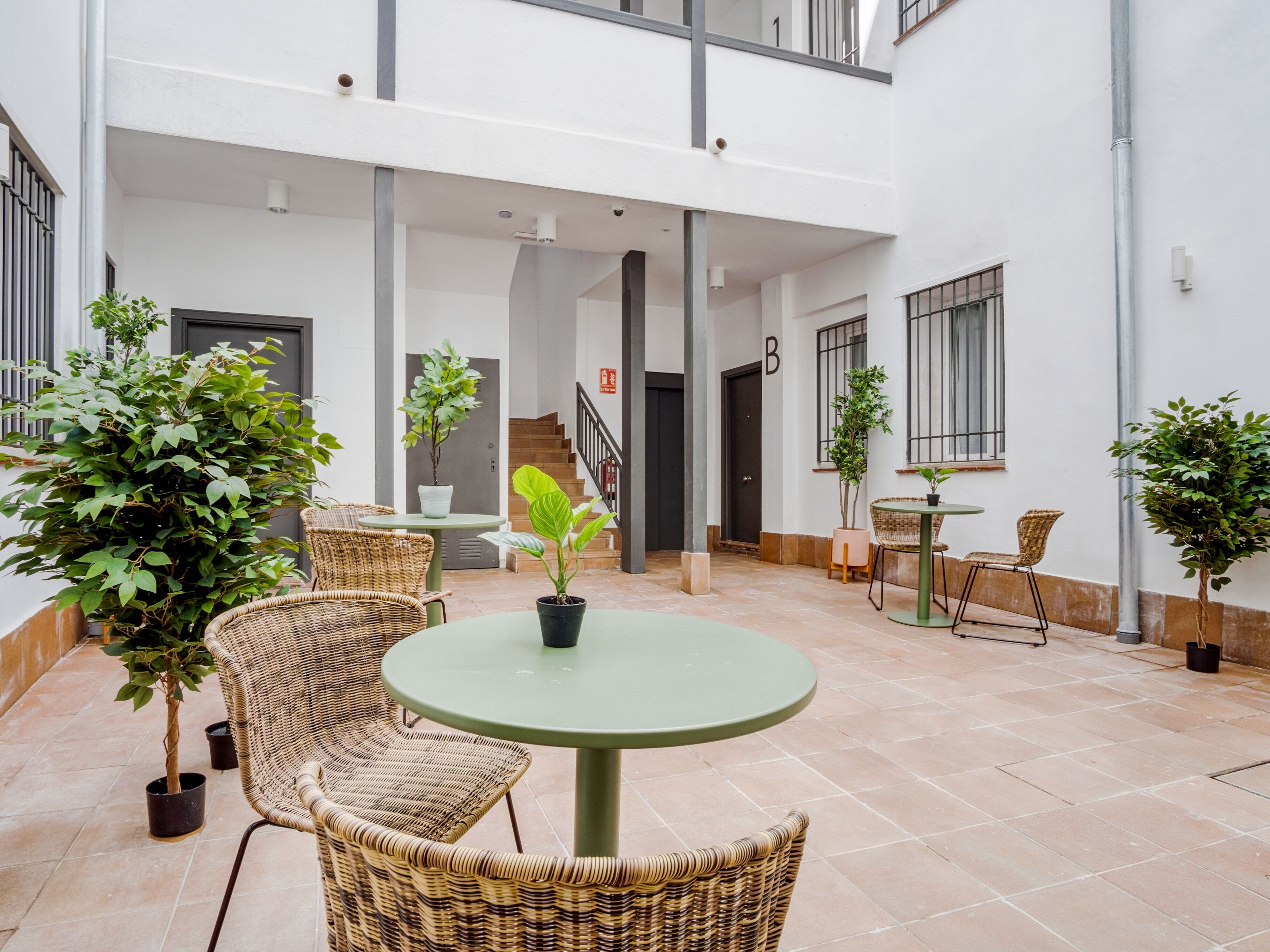 Limehome Madrid Calle Ave Maria