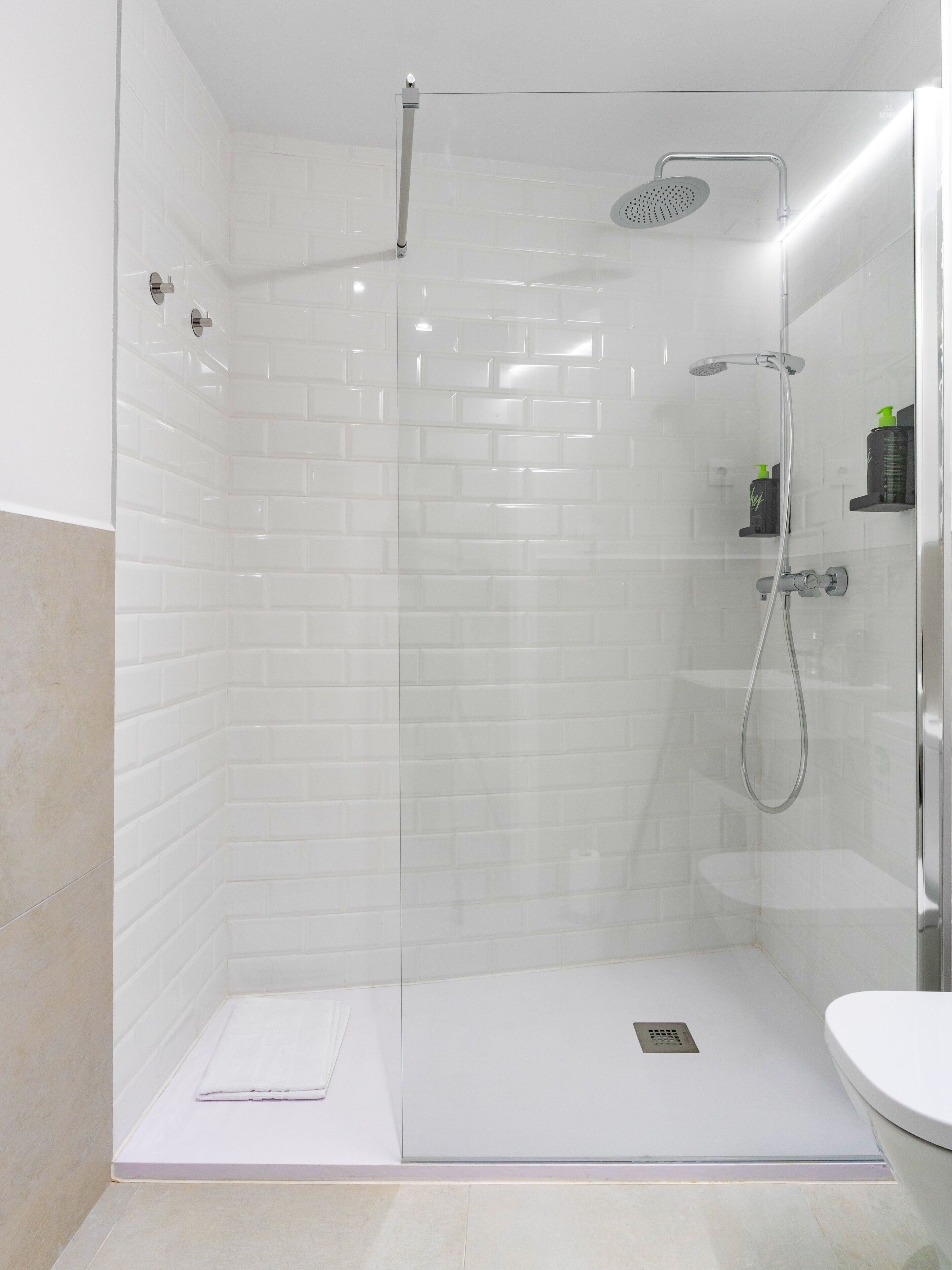 Limehome Madrid Calle Ave Maria