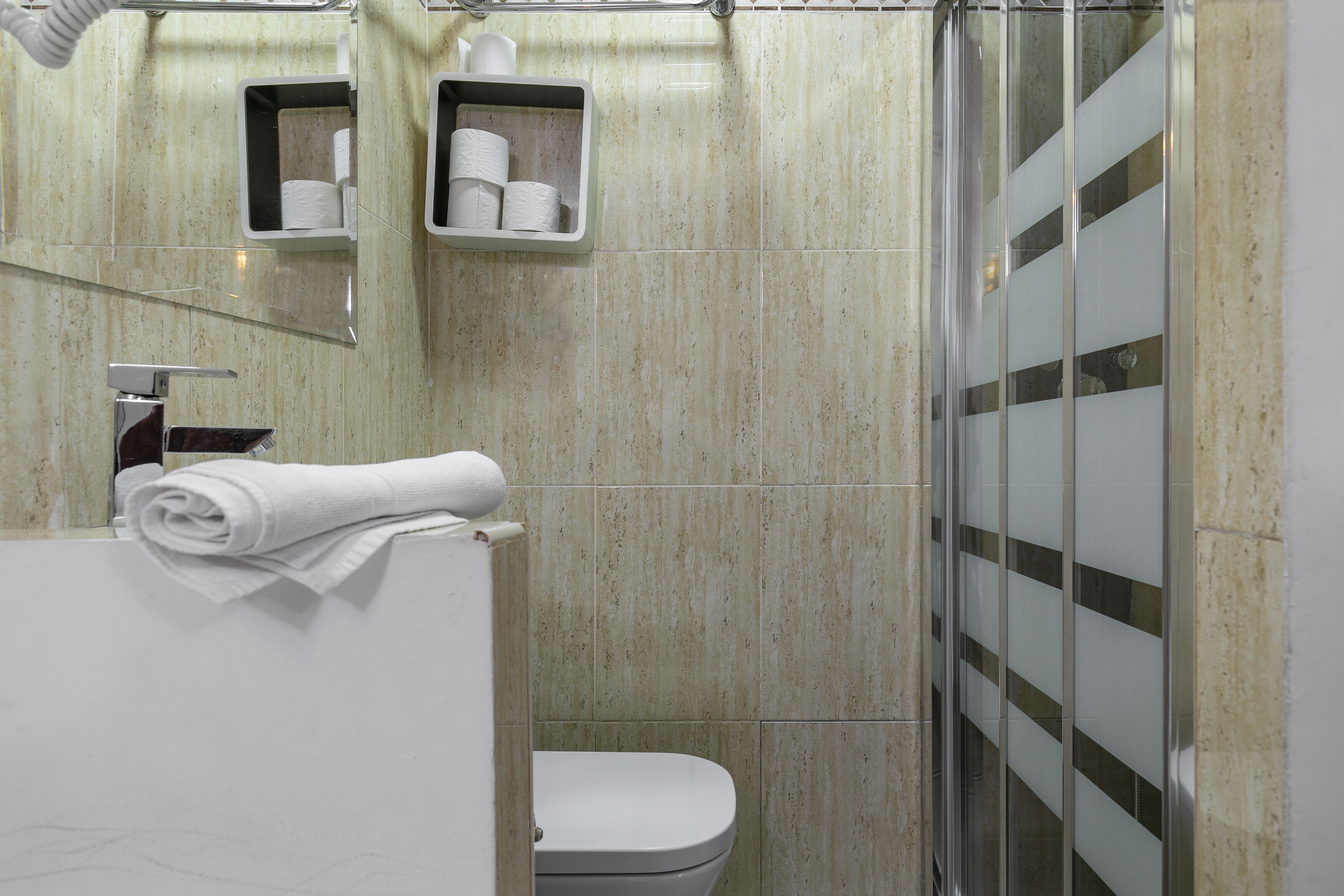 Madrid Suites San Mateo