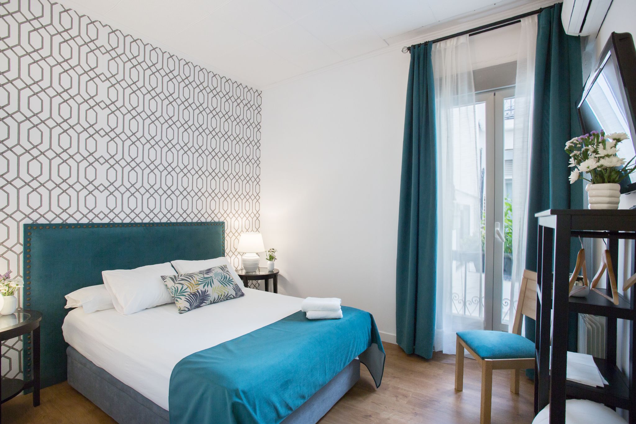 Madrid Suites San Mateo