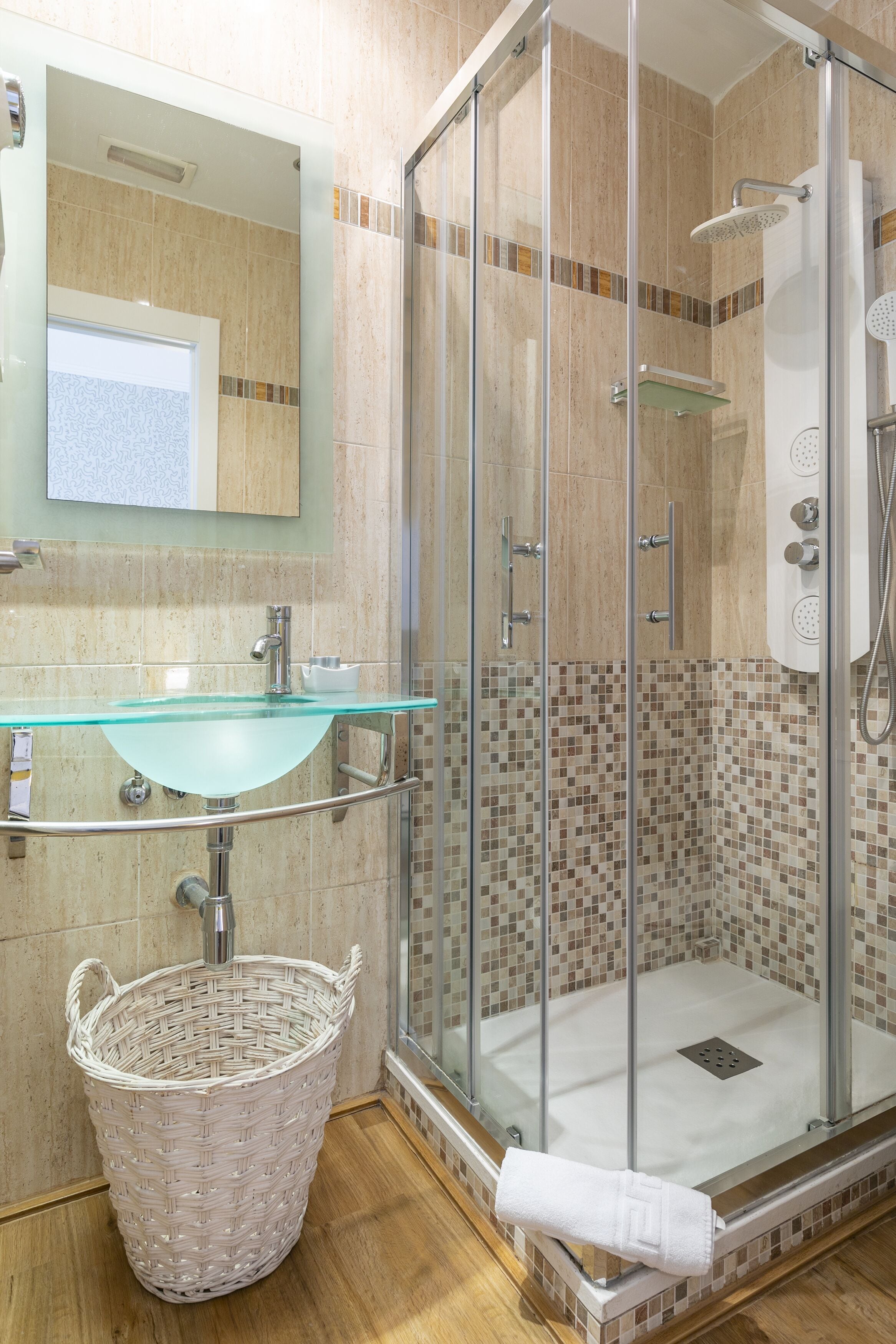 Madrid Suites San Mateo