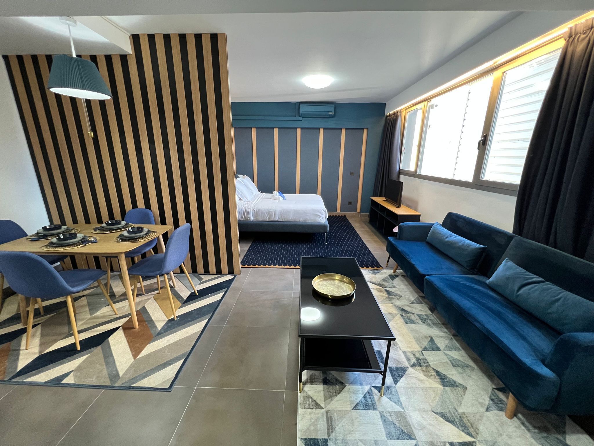 Modular Suites Alfonso Gomez