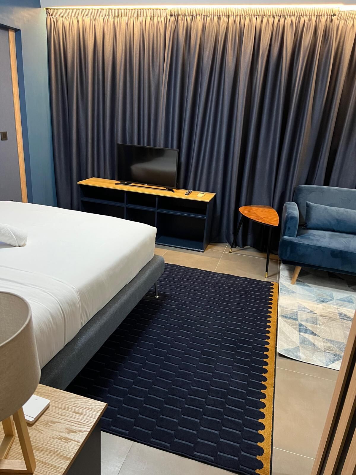 Modular Suites Alfonso Gomez