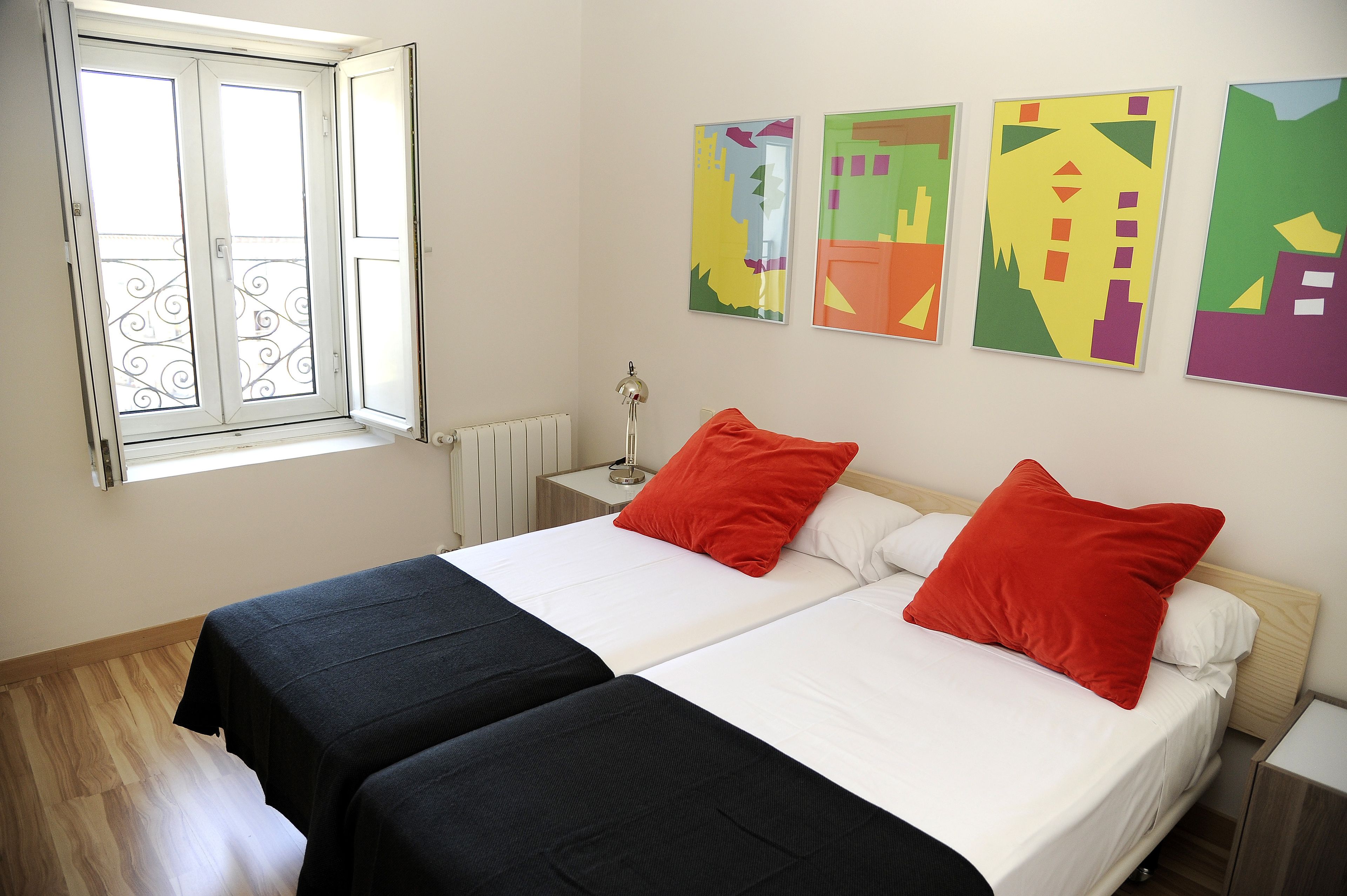 Mola! Suites