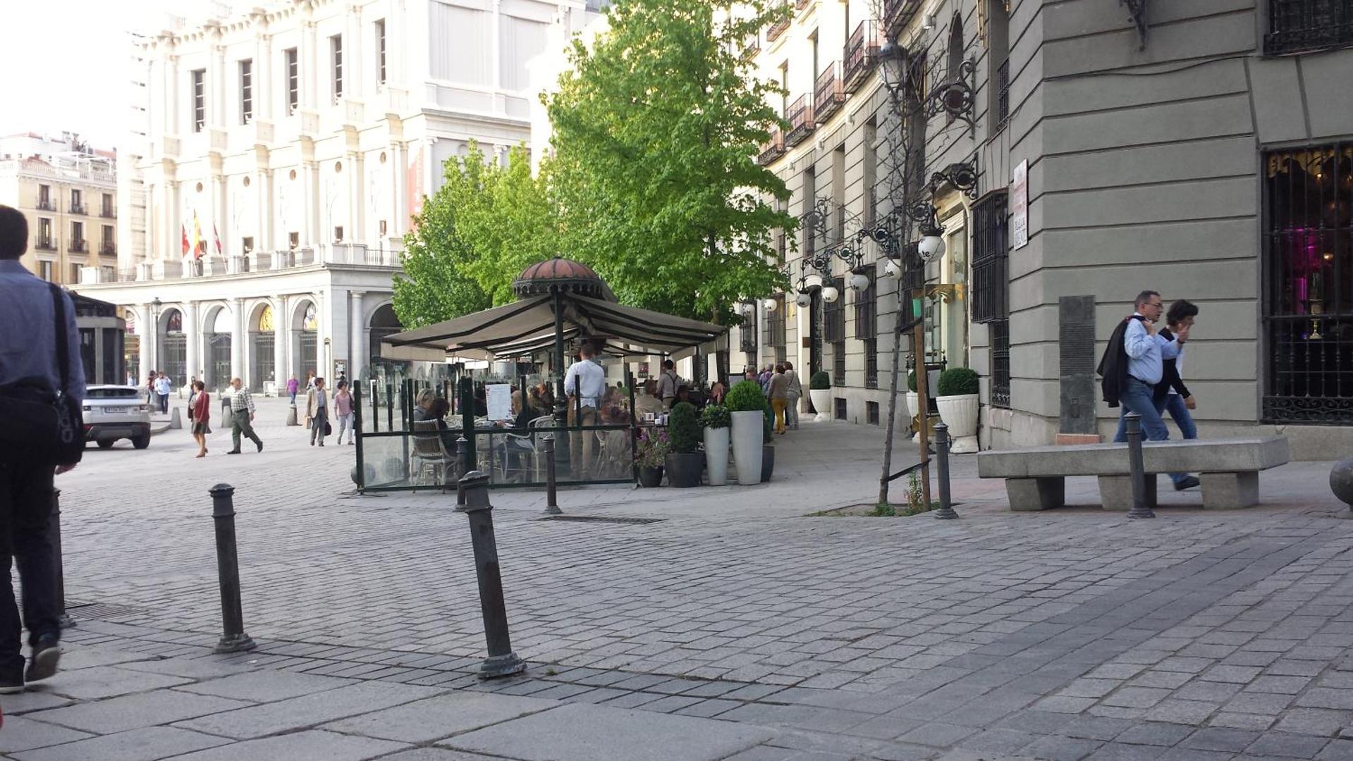 Oriente Palace Apartments